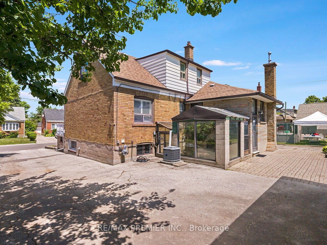 7 Mayall Avenue Property Photo 45