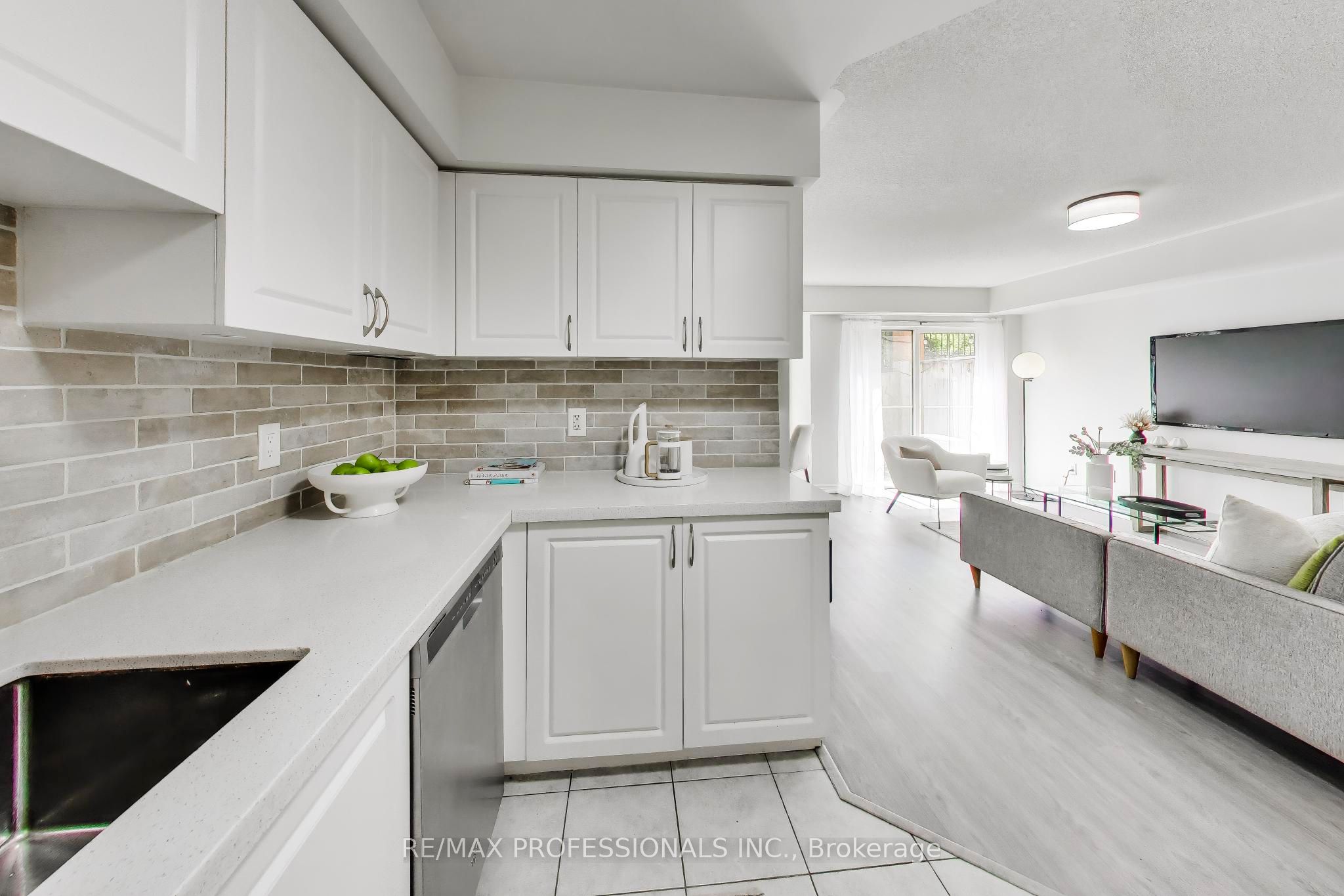 2460 Post Road 19 Property Photo 12