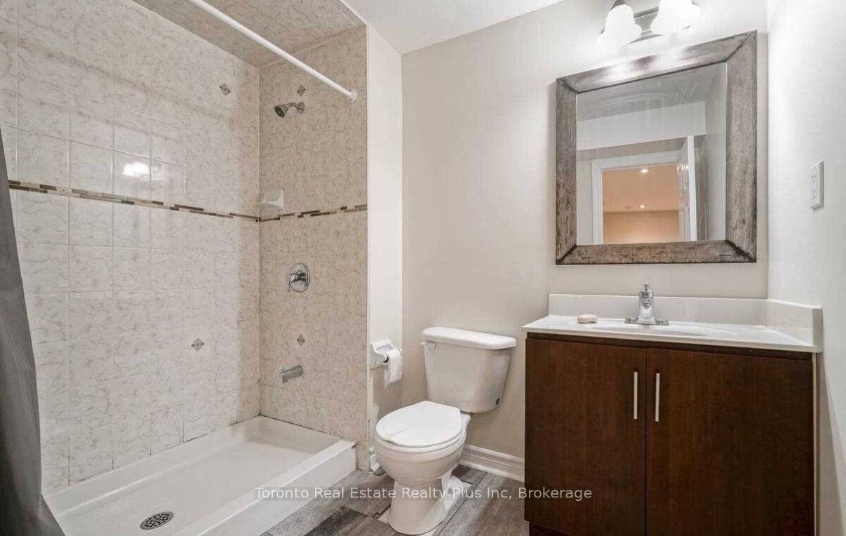 42 Crystalview Crescent #lower Property Photo 7
