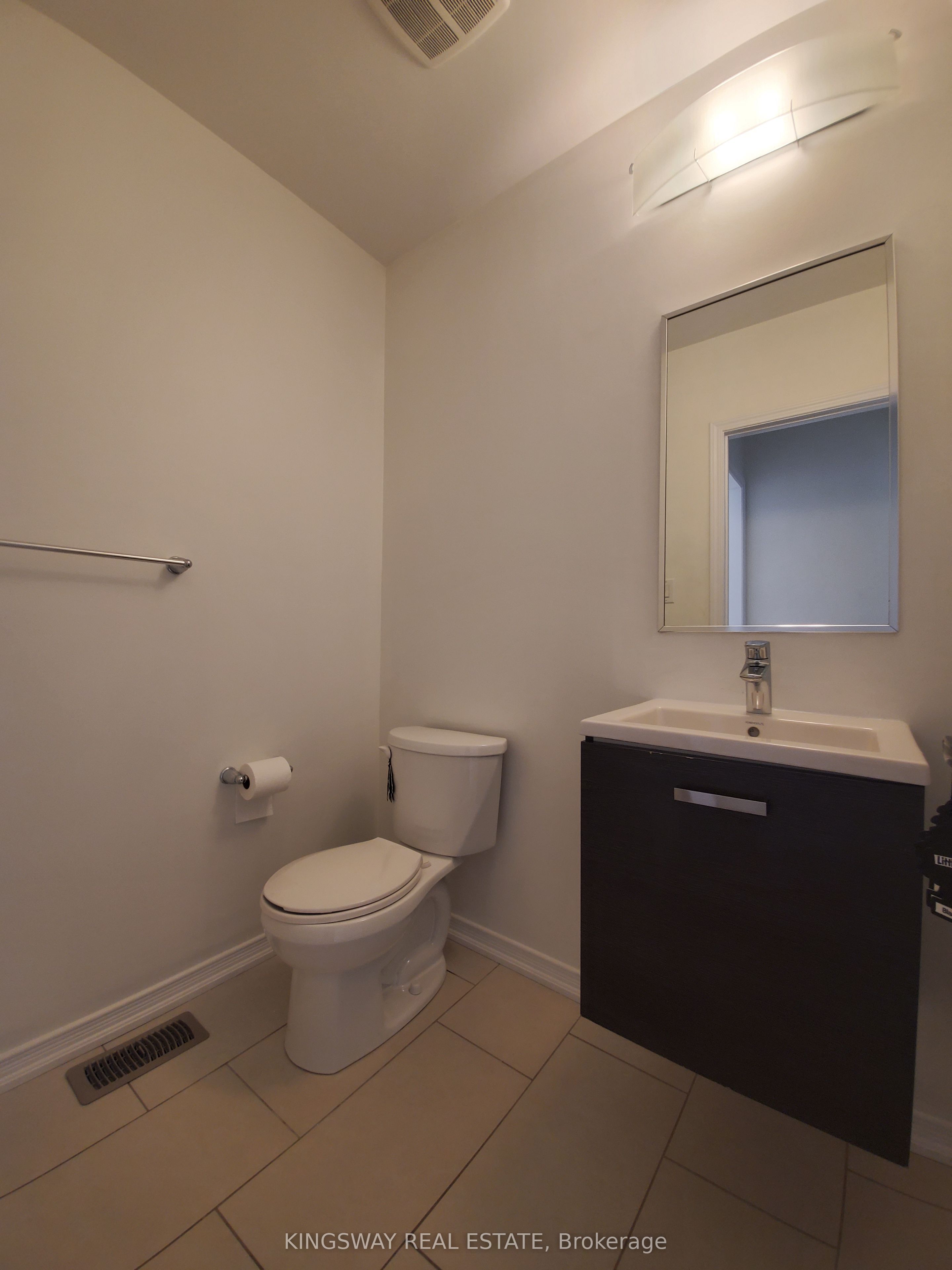 593 Remembrance Road Property Photo 10