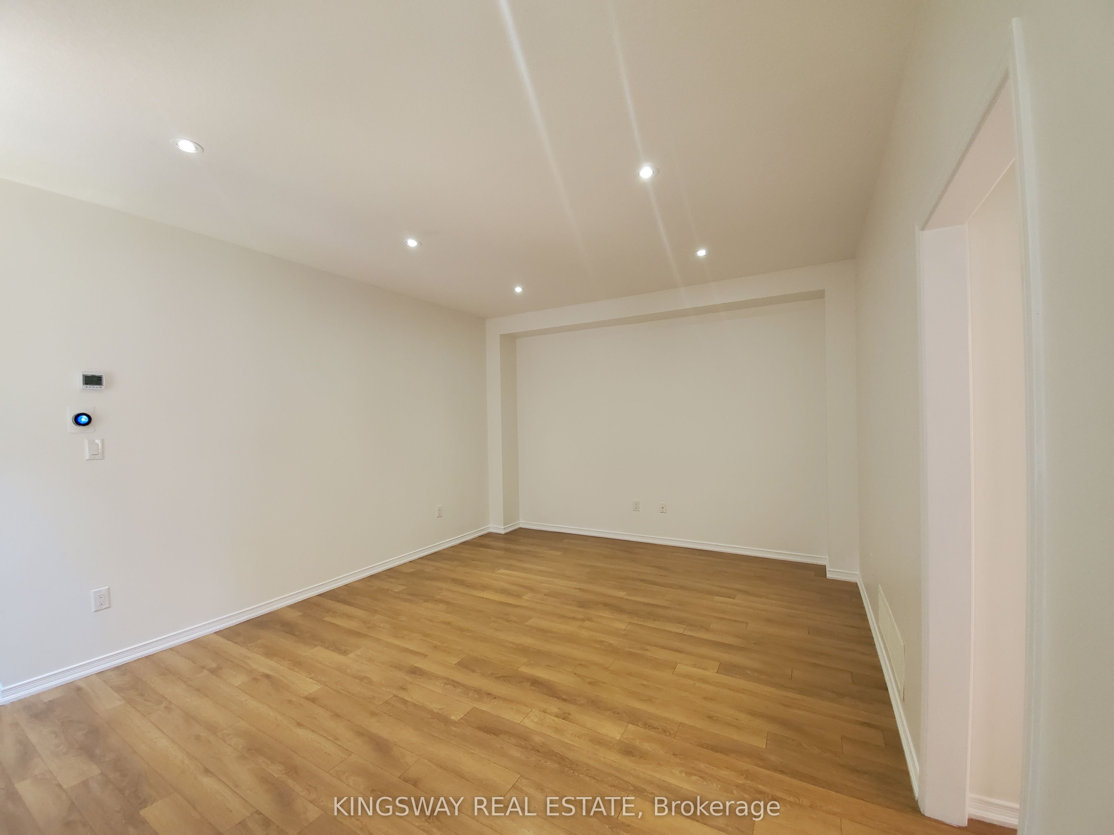 593 Remembrance Road Property Photo 11