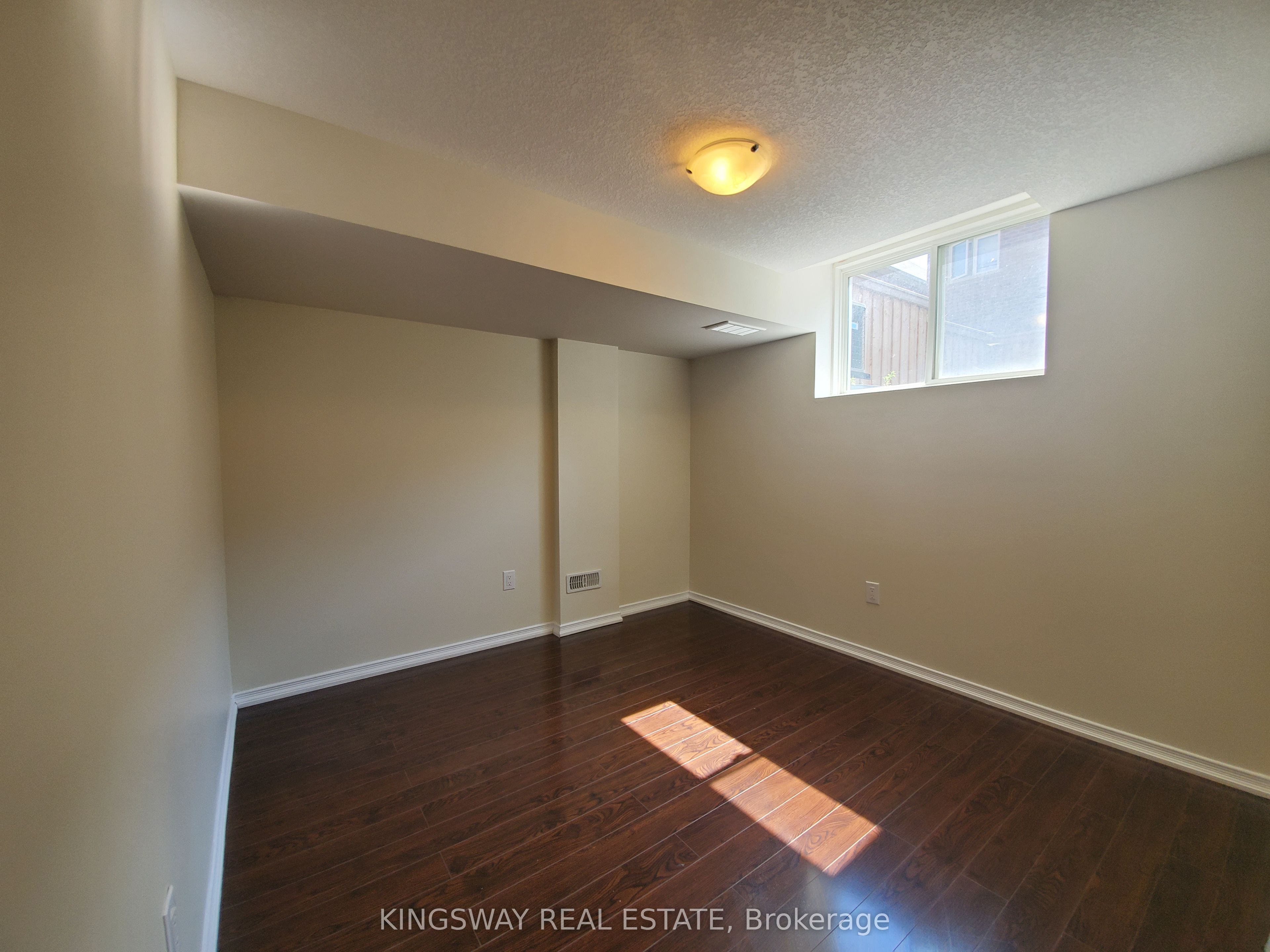 593 Remembrance Road Property Photo 27