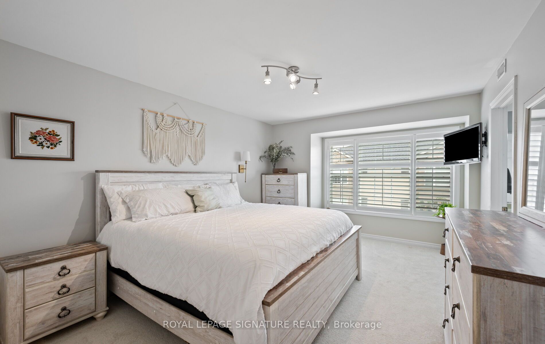 1491 Maple Avenue 401 Property Photo 11
