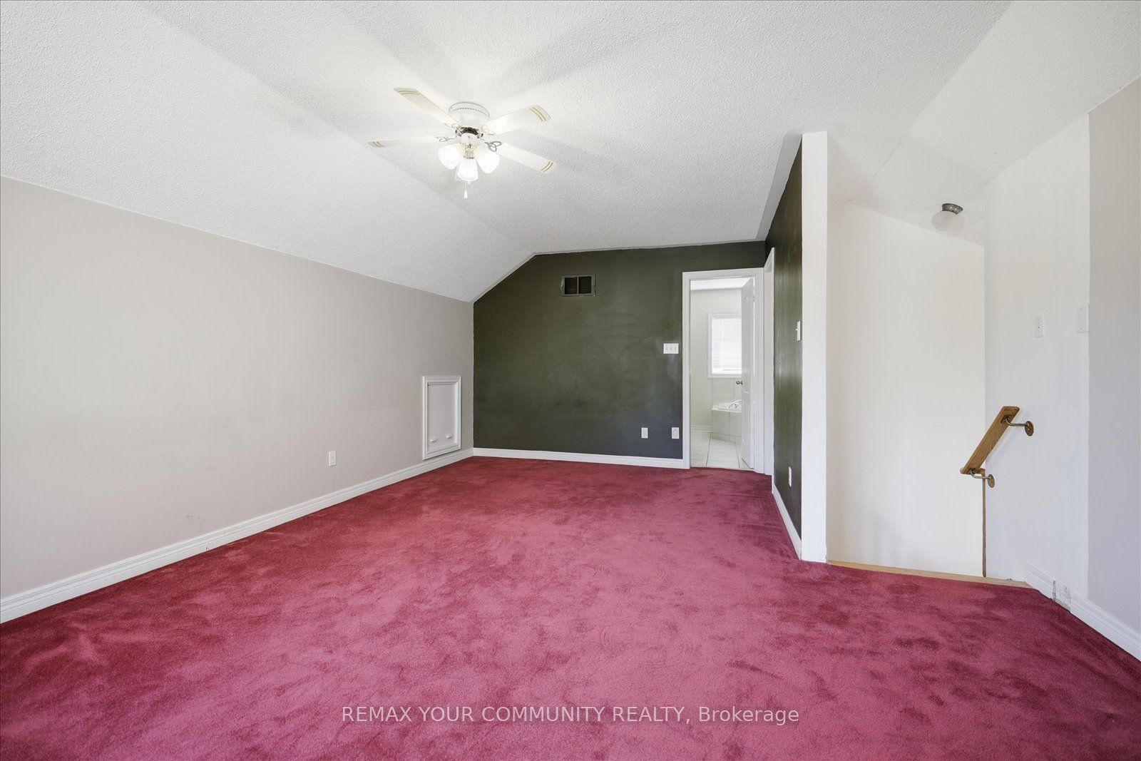 6926 Early Settler Row Property Photo 21