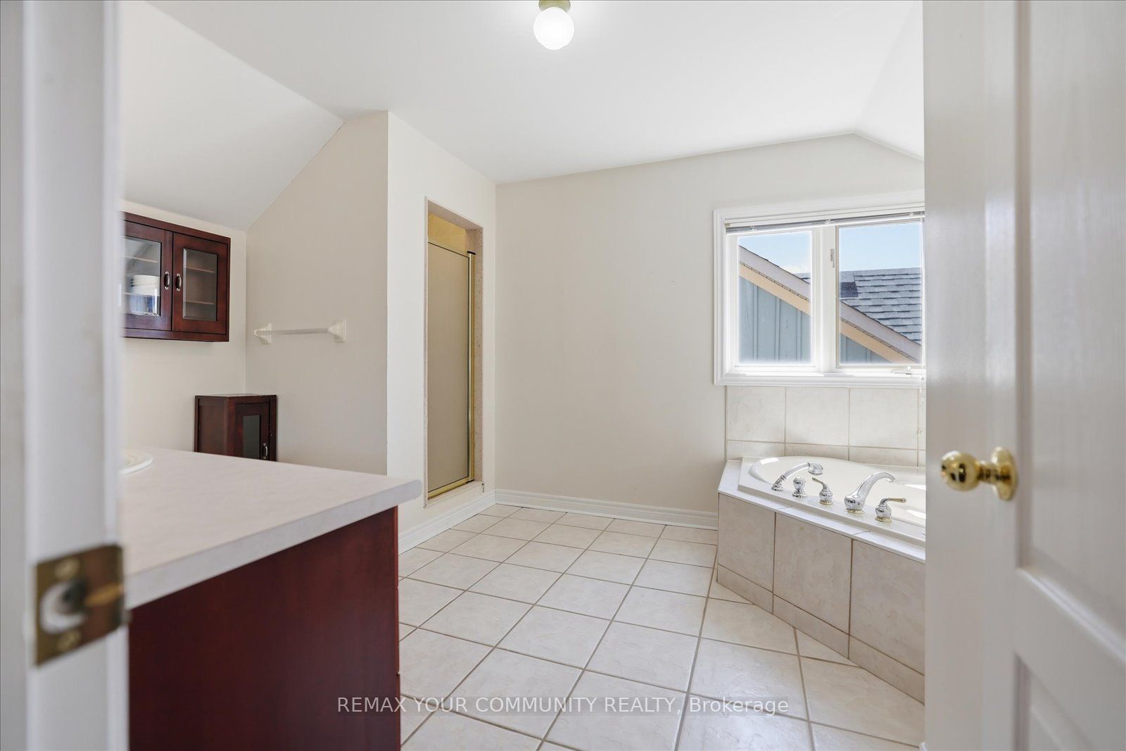 6926 Early Settler Row Property Photo 25