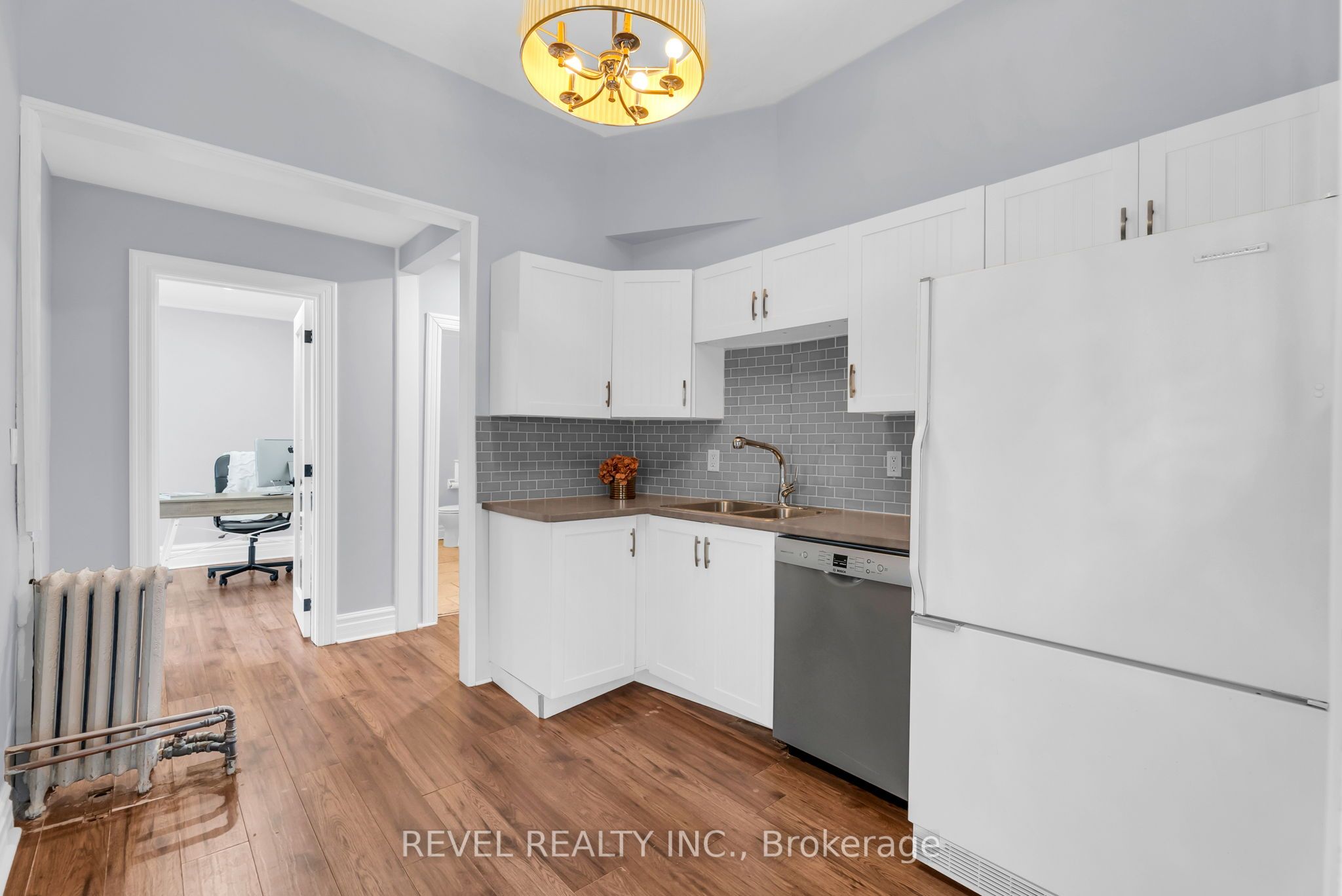 1 Third Avenue Property Photo 24