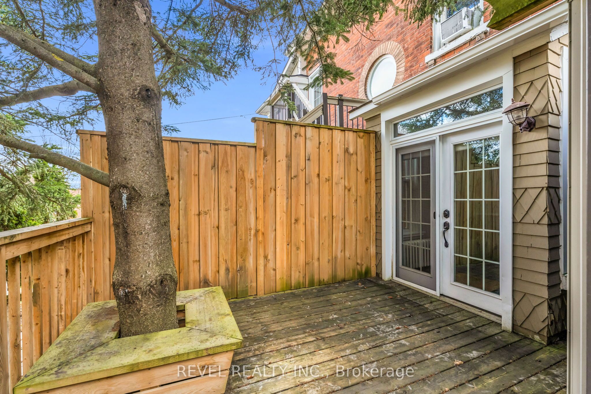 1 Third Avenue Property Photo 33