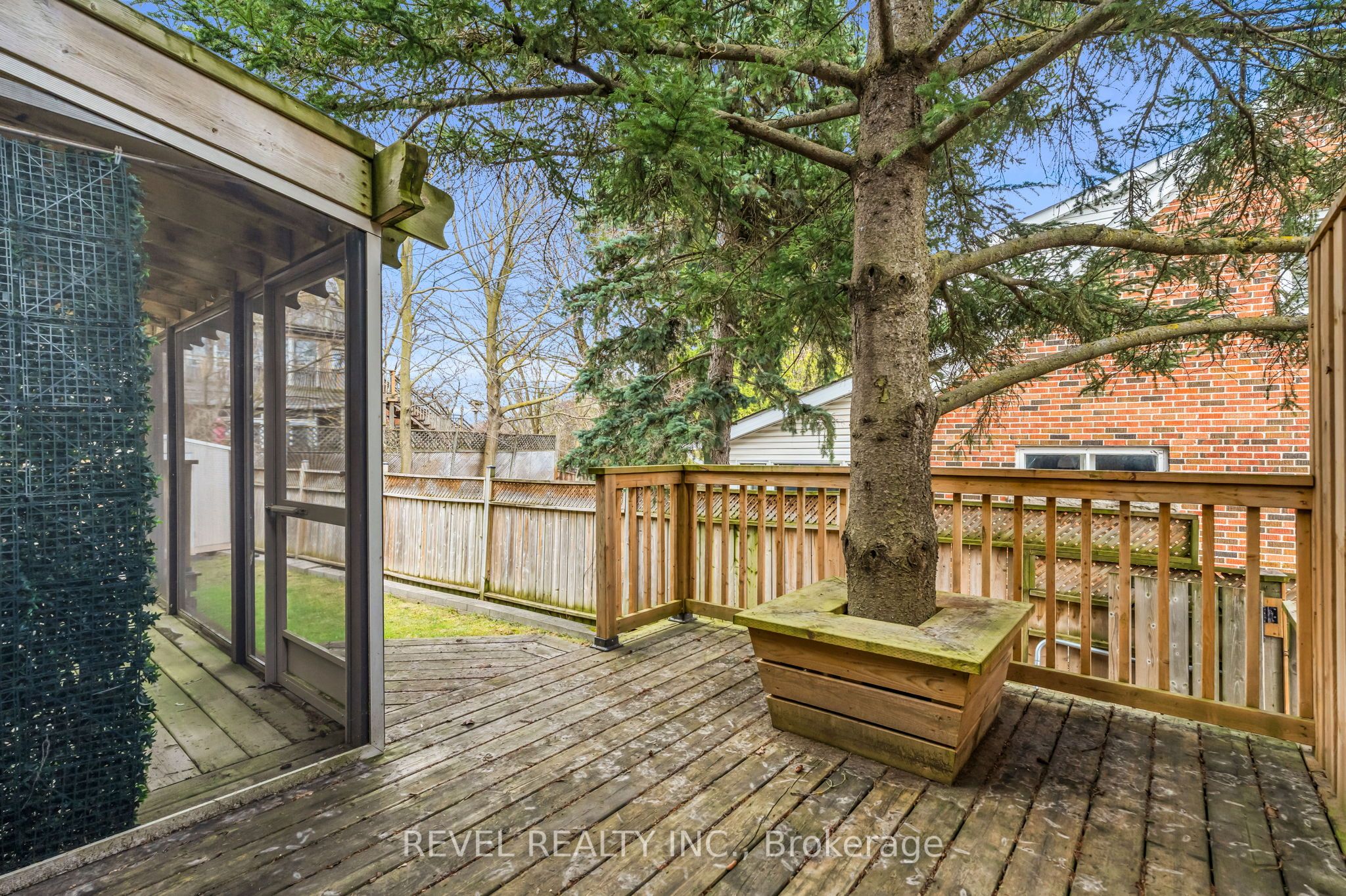 1 Third Avenue Property Photo 34