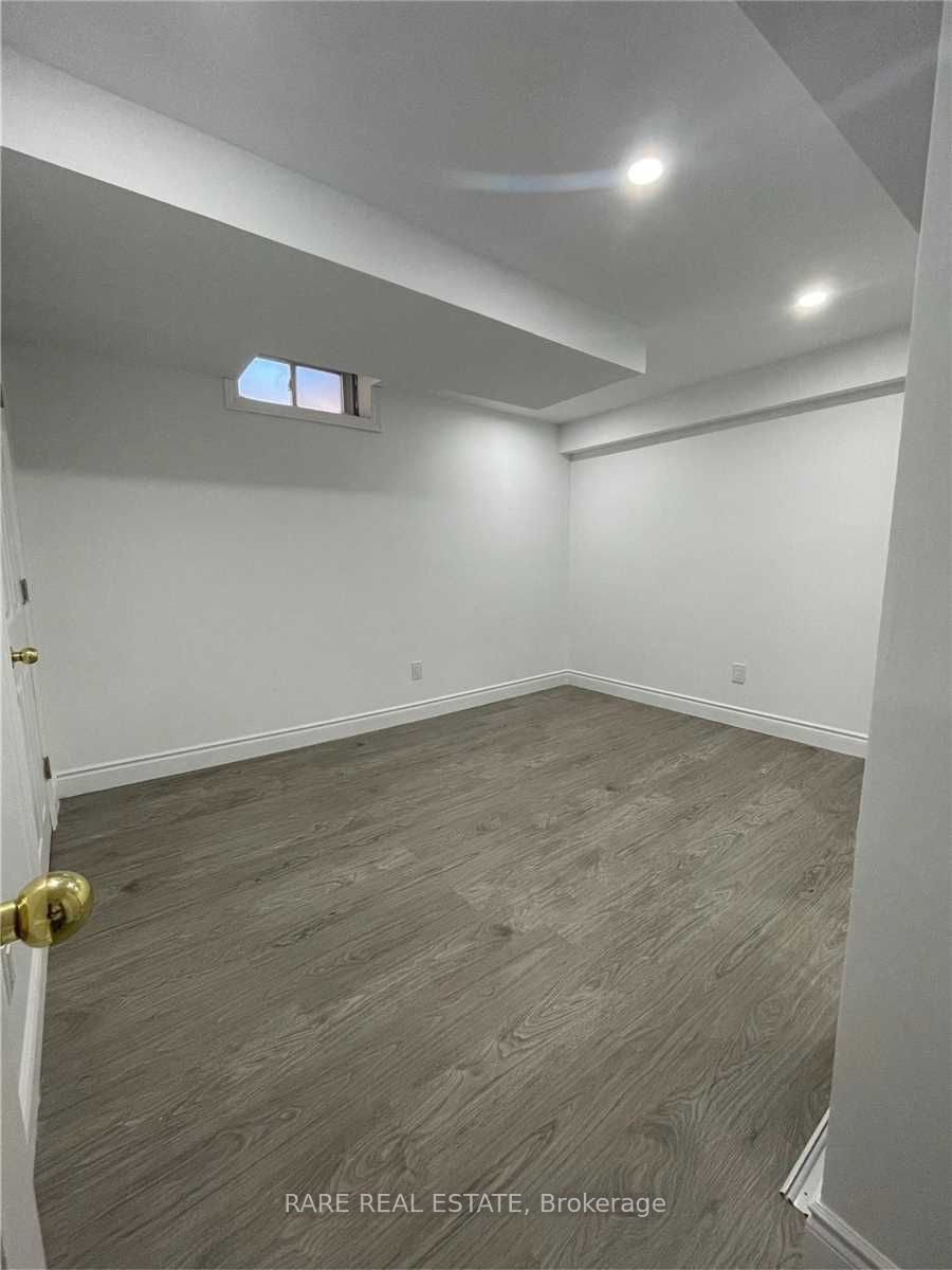 6133 Duford Drive Lower Property Photo 6