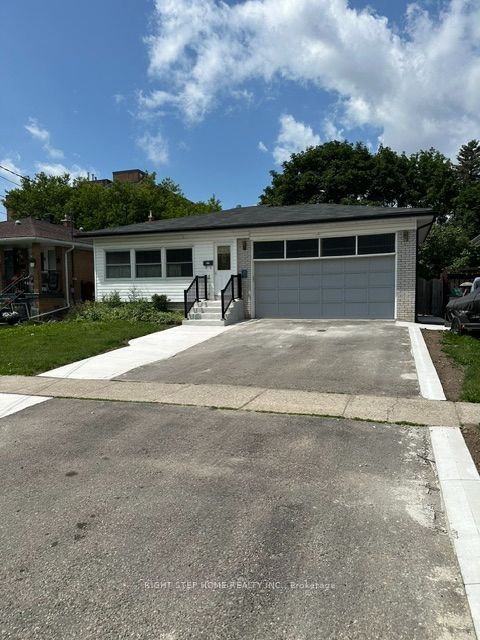98 Second Street N Property Photo 1