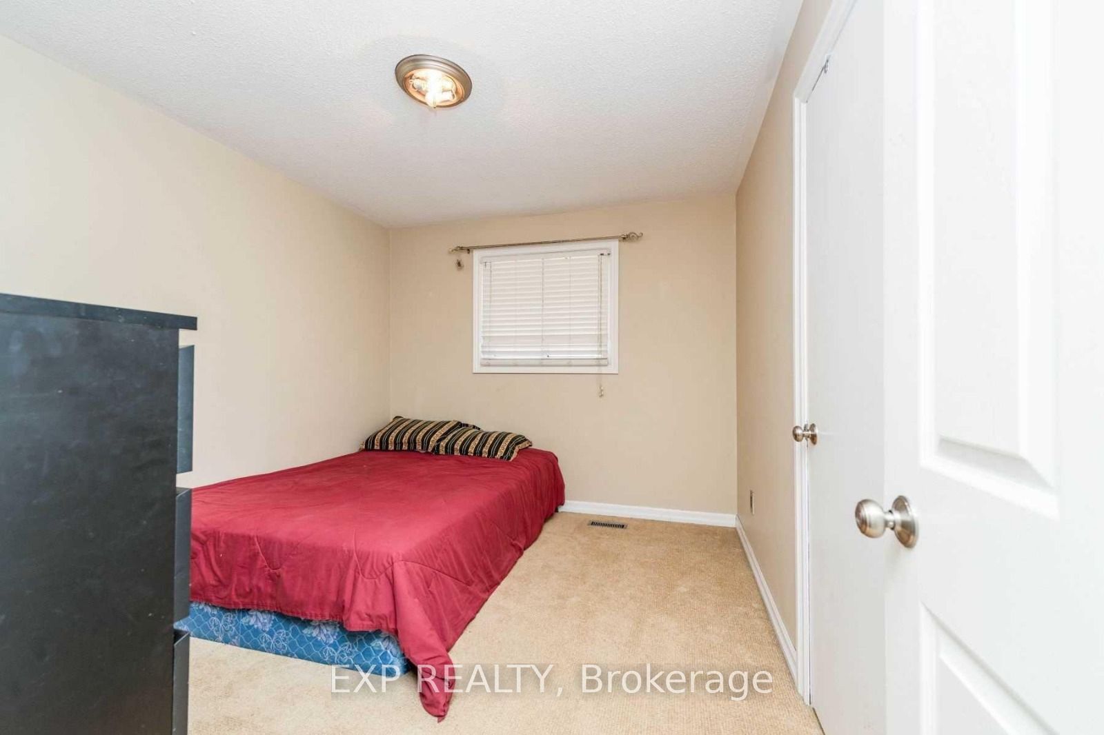 3 Shenstone Avenue Property Photo 17