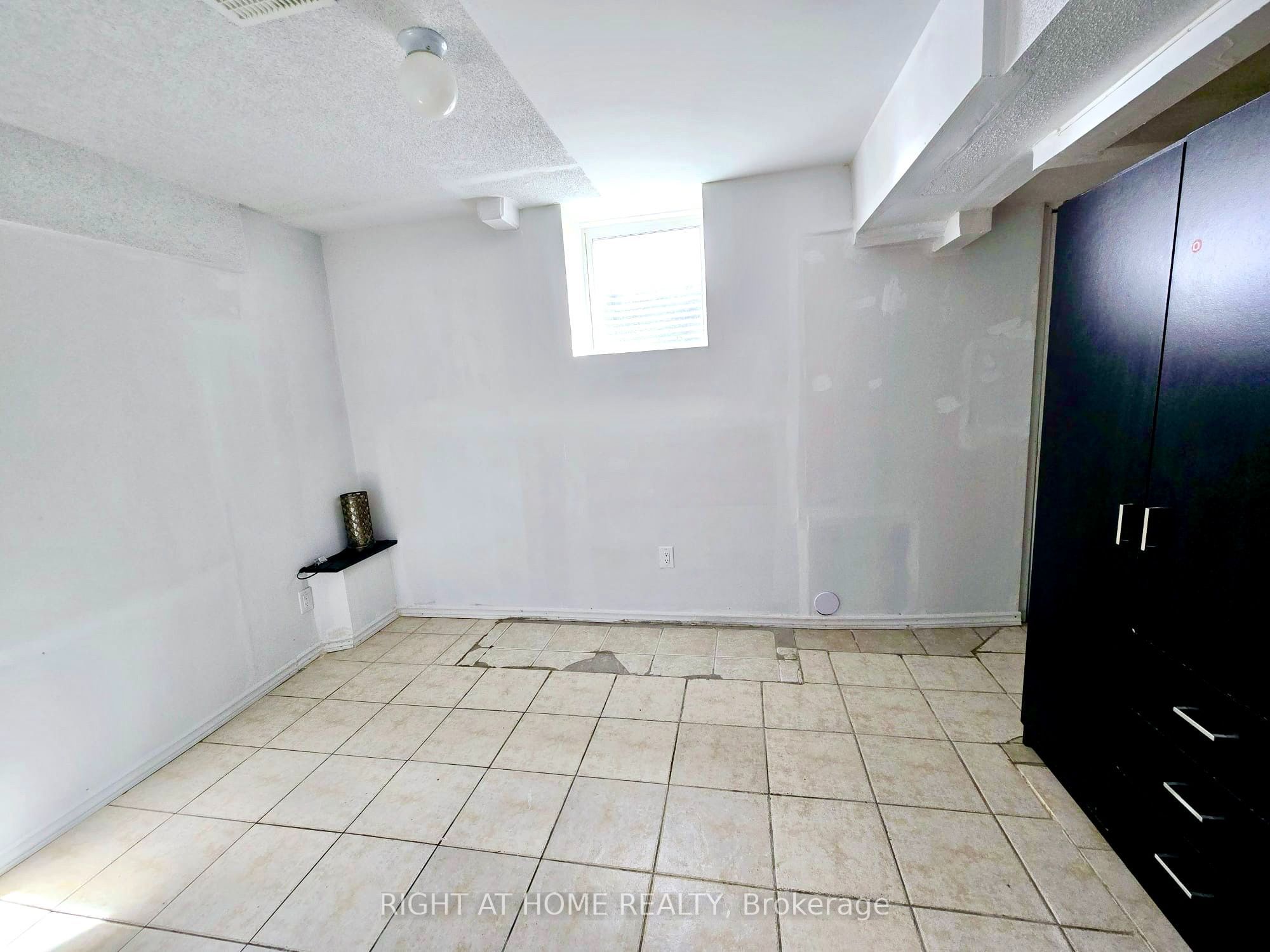 55 Velvet Grass Lane B Property Photo 8