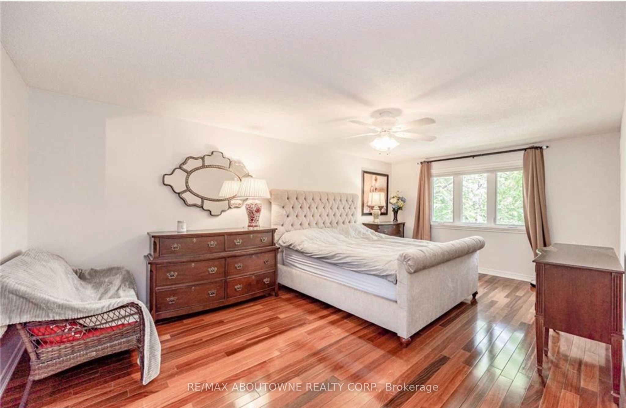 500 Blenheim Crescent Property Photo 23