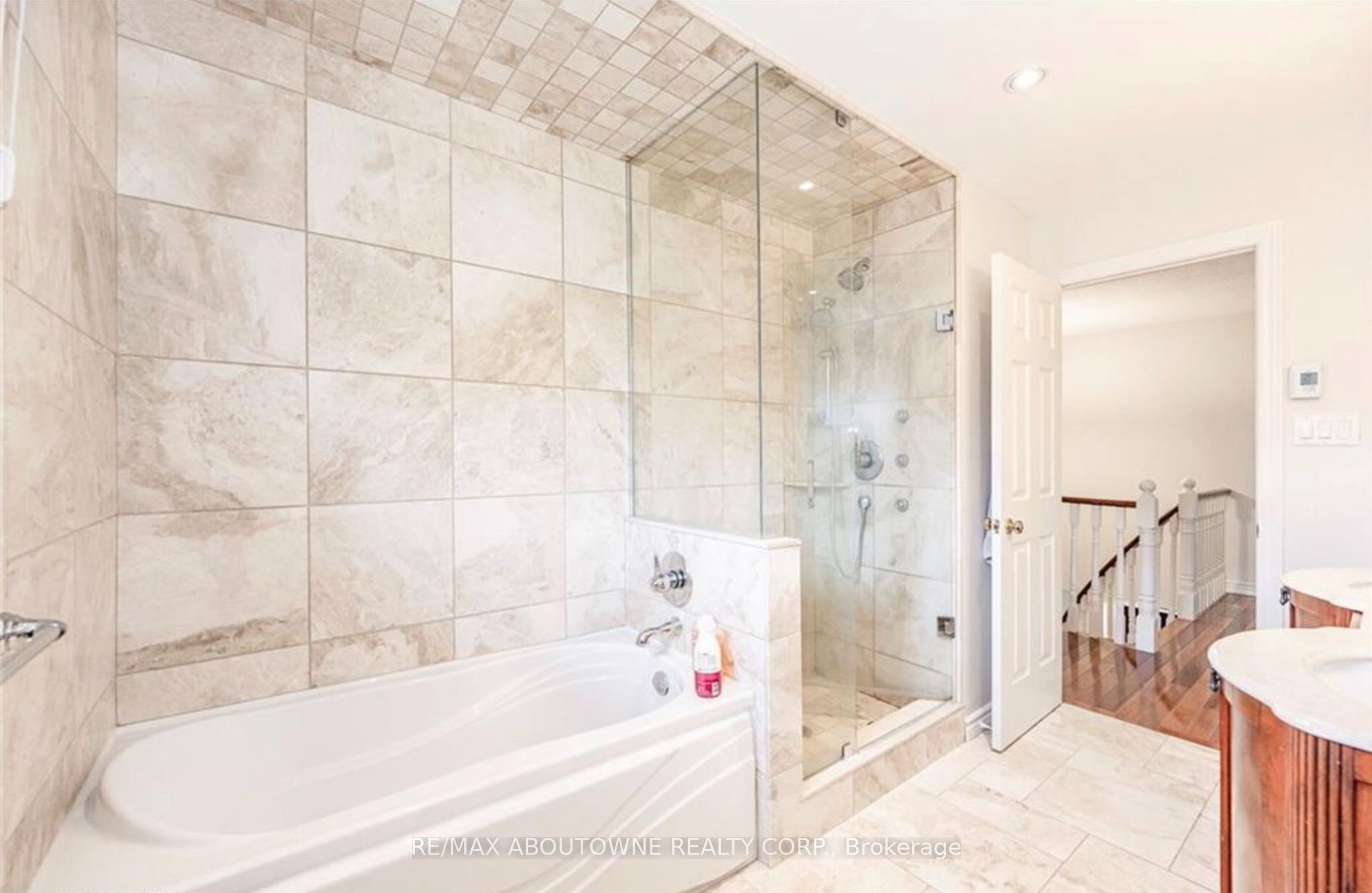 500 Blenheim Crescent Property Photo 31