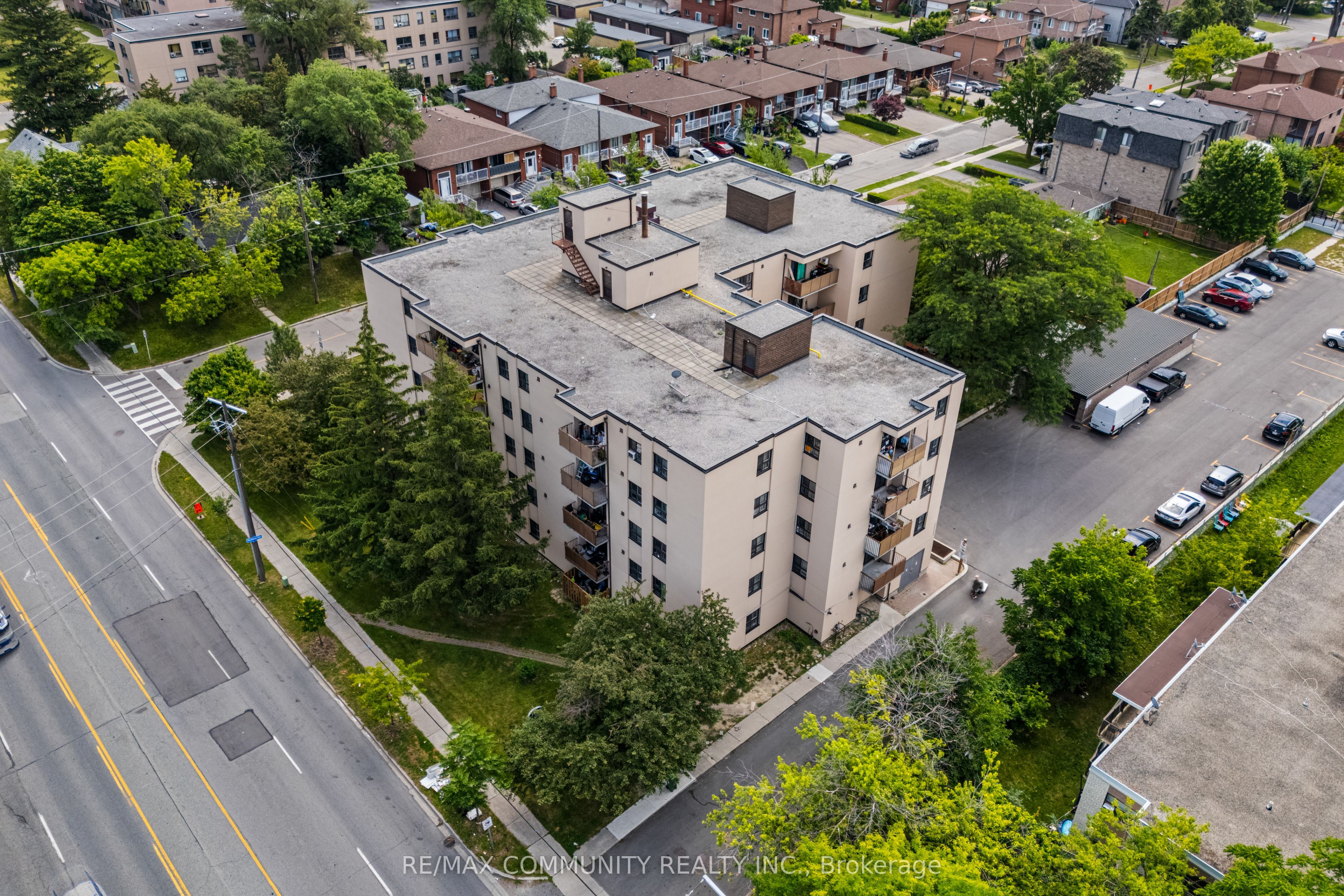 1445 Wilson Avenue 407 Property Photo 1