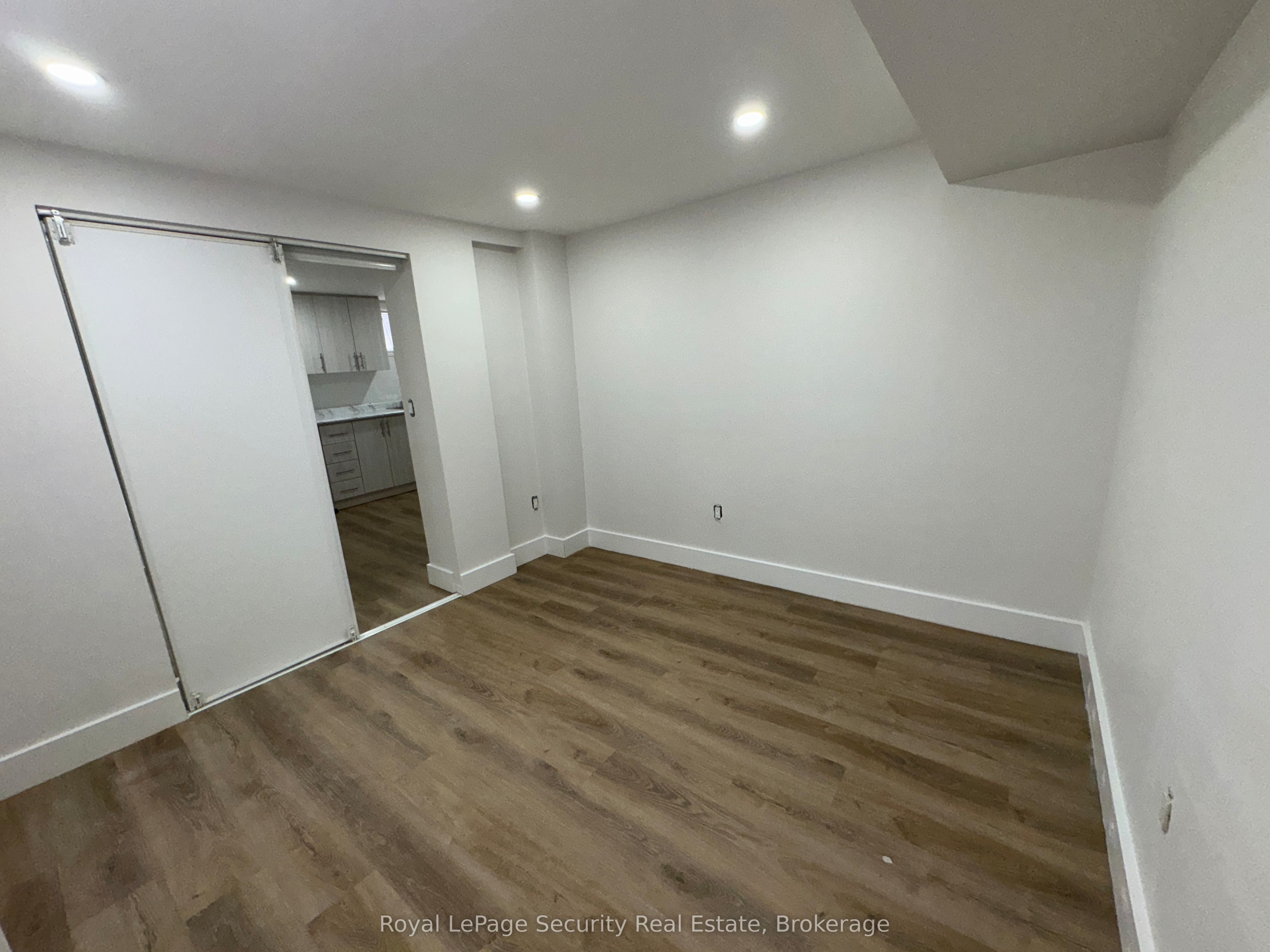 56 Leduc Drive 1b Property Photo 8