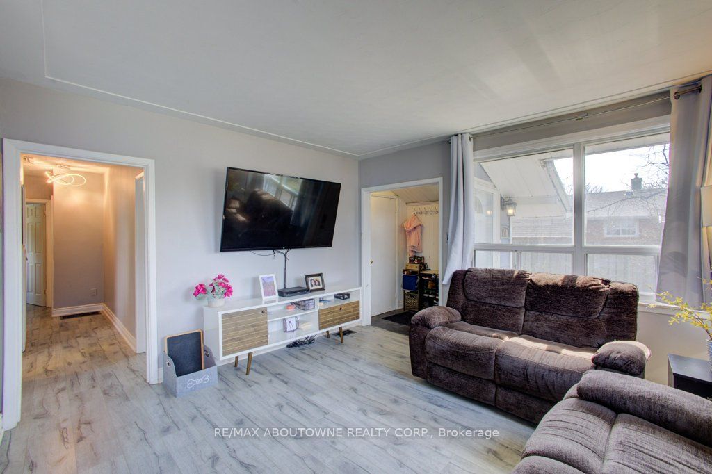 114 Ringwood Road Property Photo 5