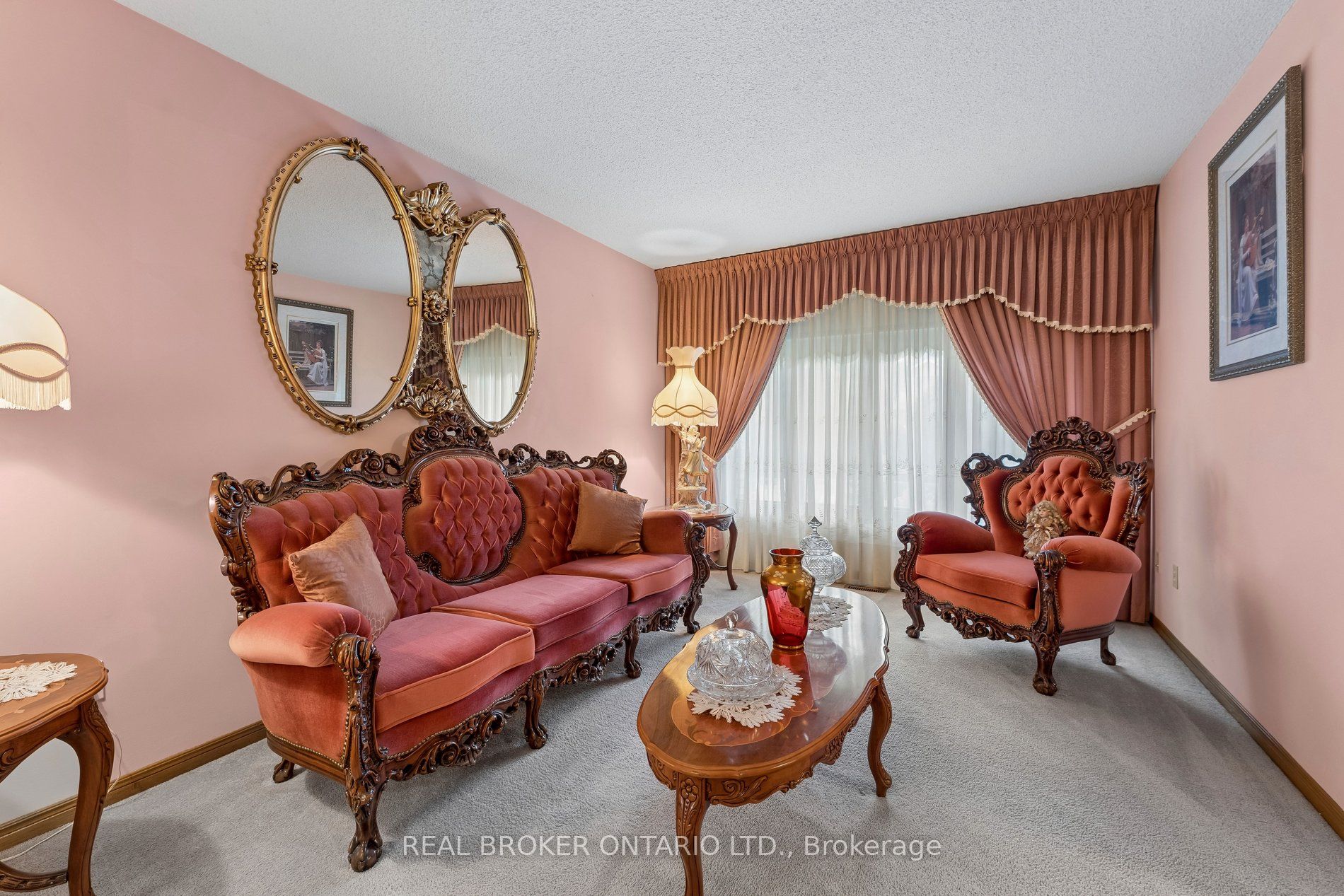 102 Coronation Circle Property Photo 7