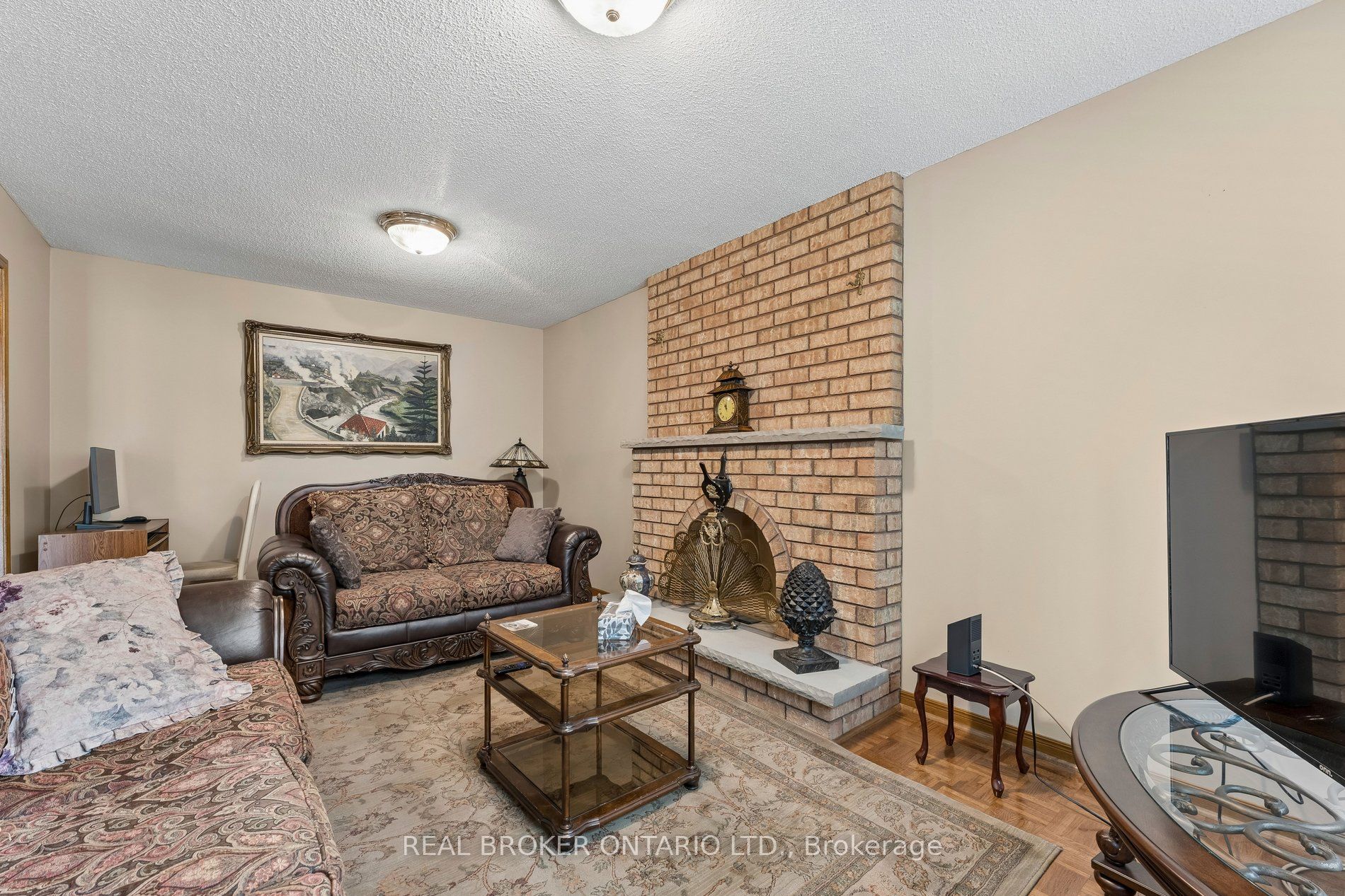 102 Coronation Circle Property Photo 16