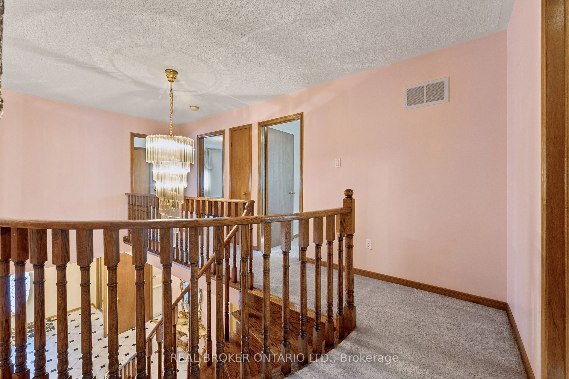 102 Coronation Circle Property Photo 21