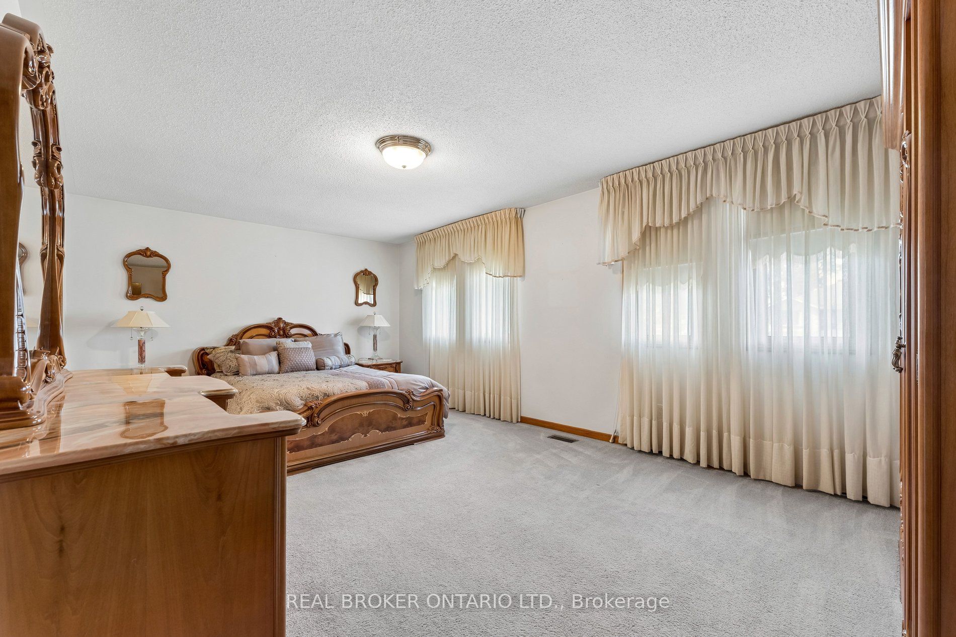 102 Coronation Circle Property Photo 22