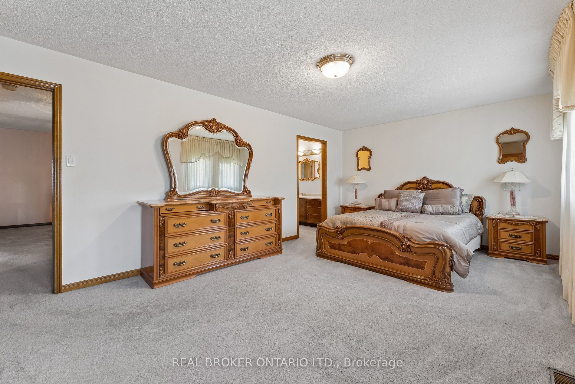 102 Coronation Circle Property Photo 23