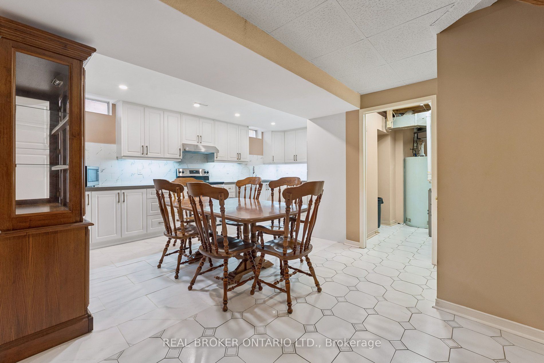 102 Coronation Circle Property Photo 35