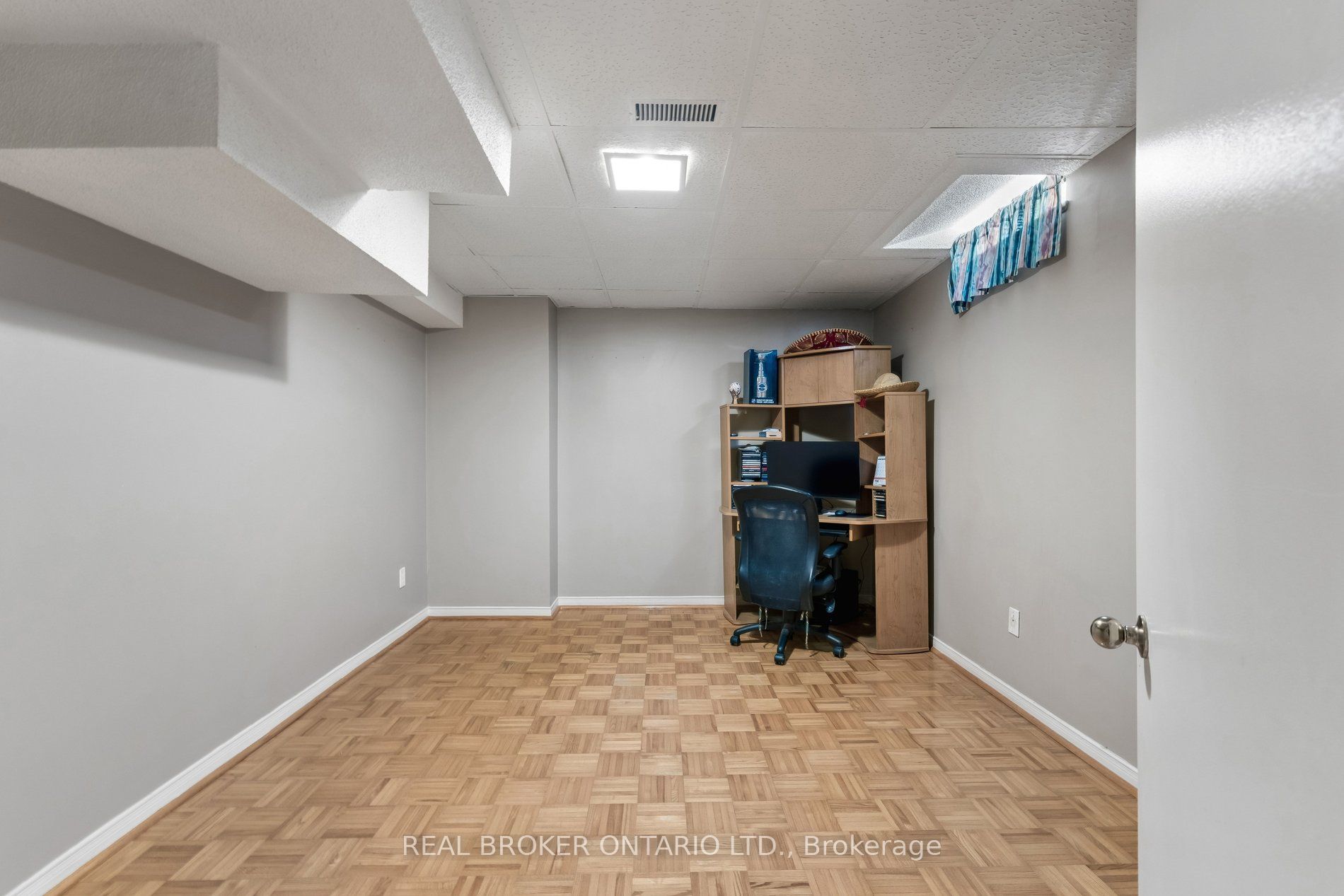 102 Coronation Circle Property Photo 39