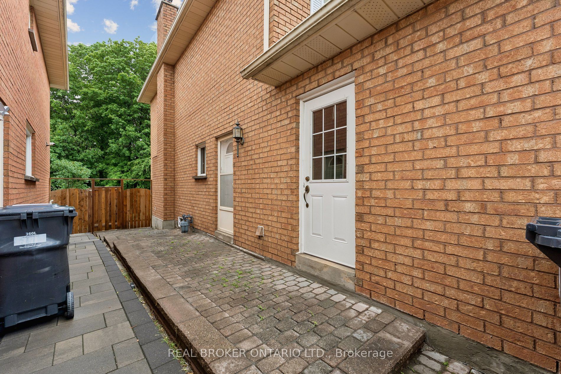 102 Coronation Circle Property Photo 41