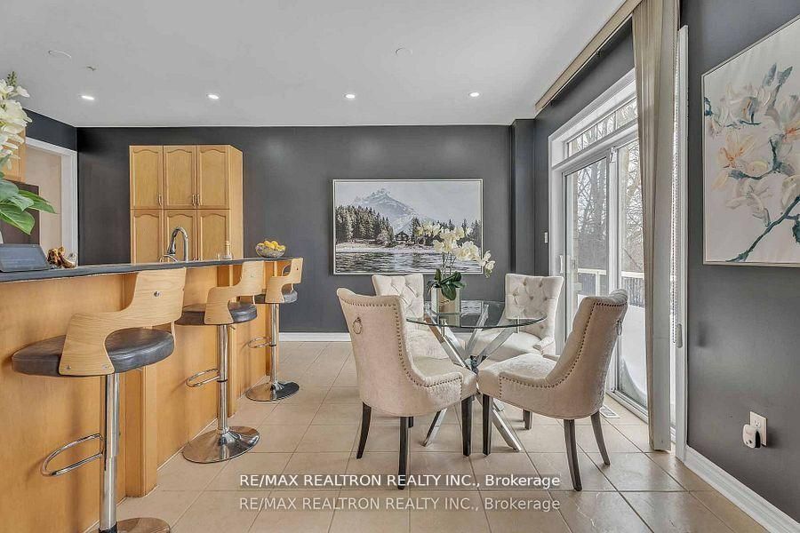 12 Edgevalley Court Property Photo 19