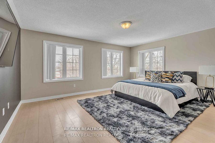12 Edgevalley Court Property Photo 29