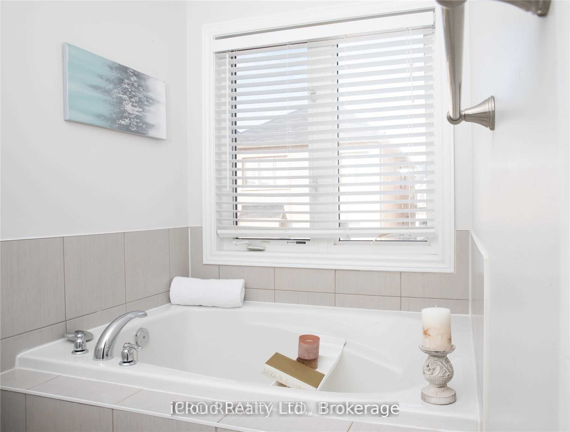 5 Chesterwood Crescent Upper Property Photo 12