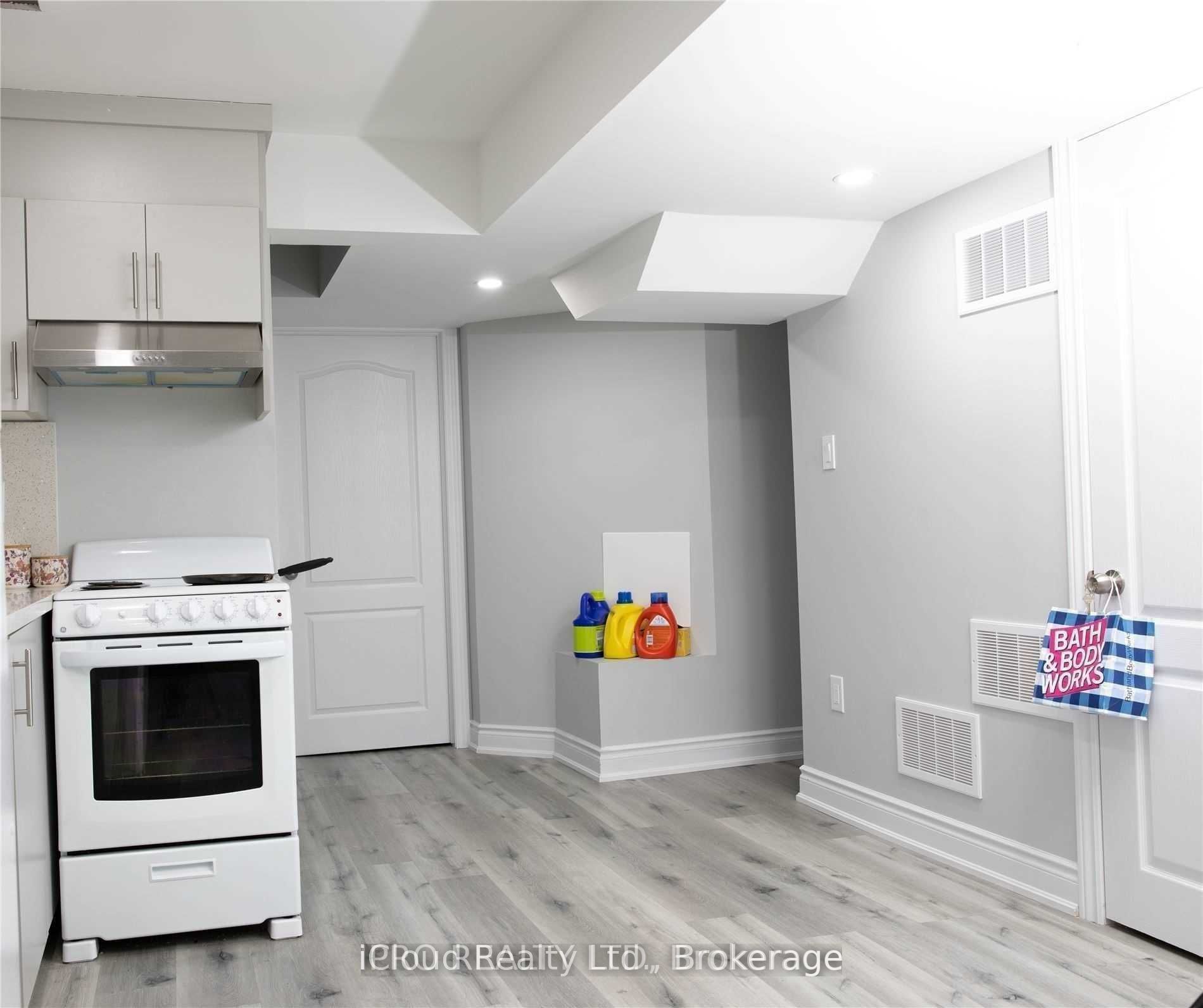 5 Chesterwood Crescent Upper Property Photo 16