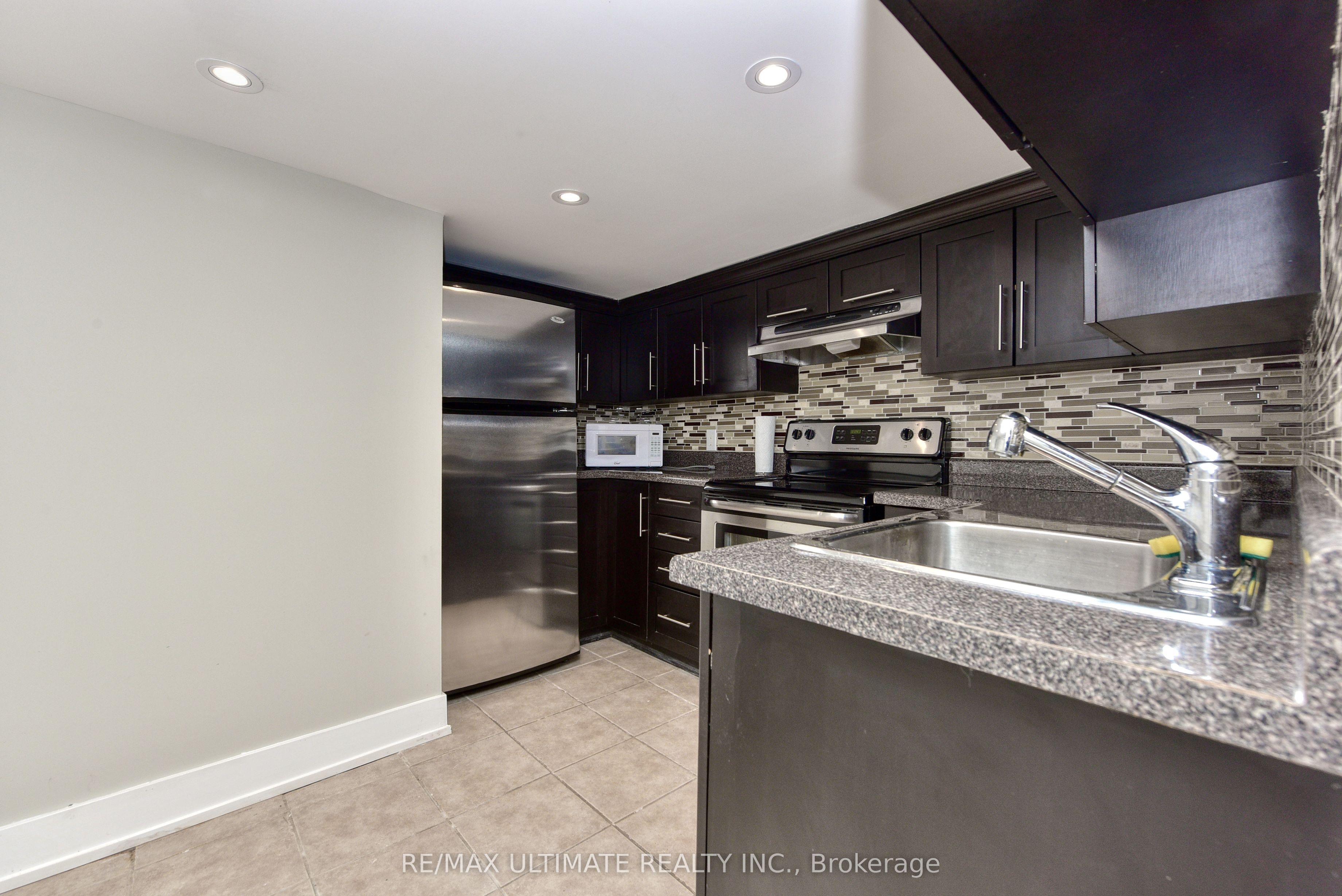 9 Southview Avenue Basement Property Photo 3