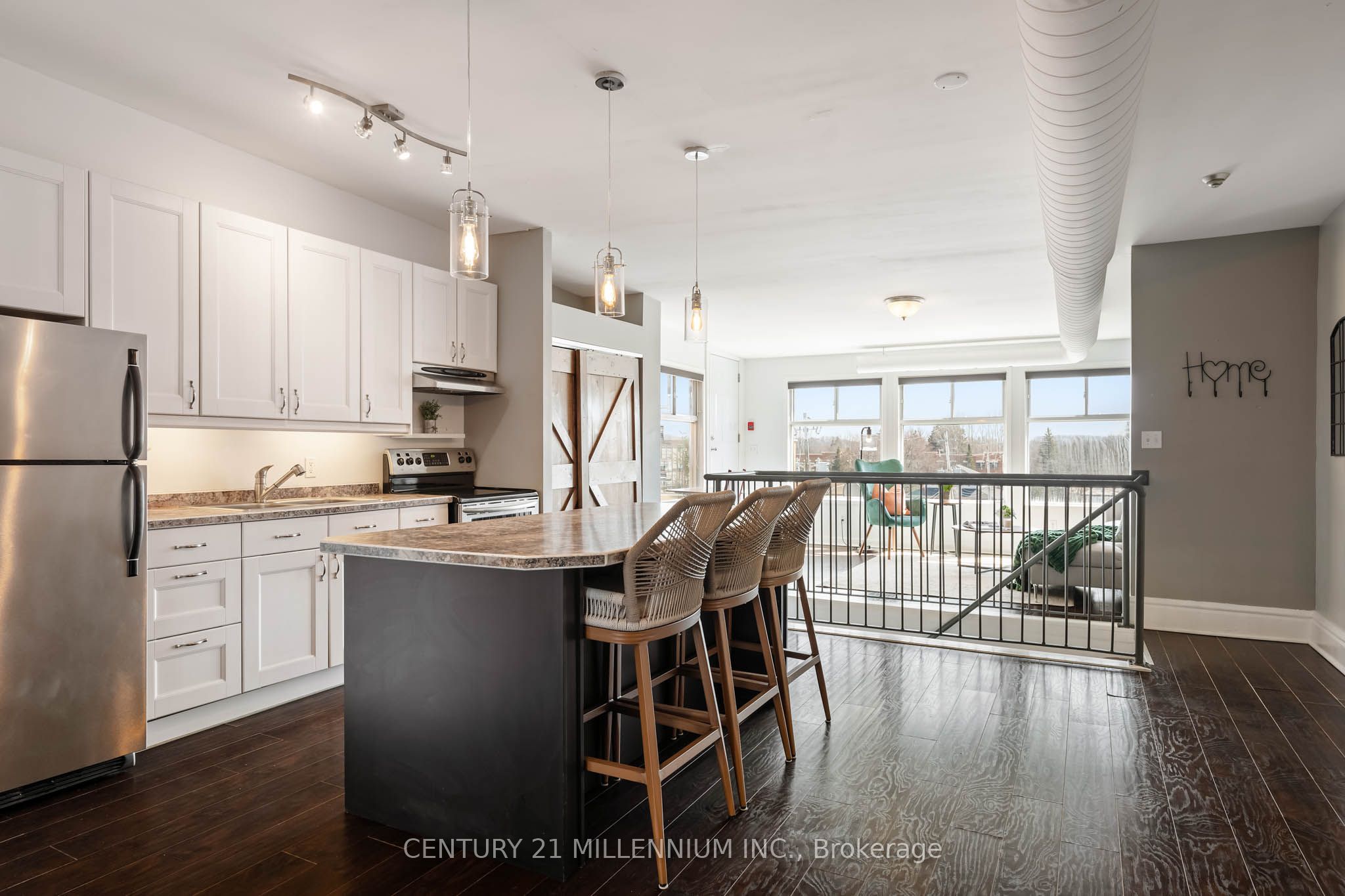 166 Broadway Avenue 5 Property Photo 2