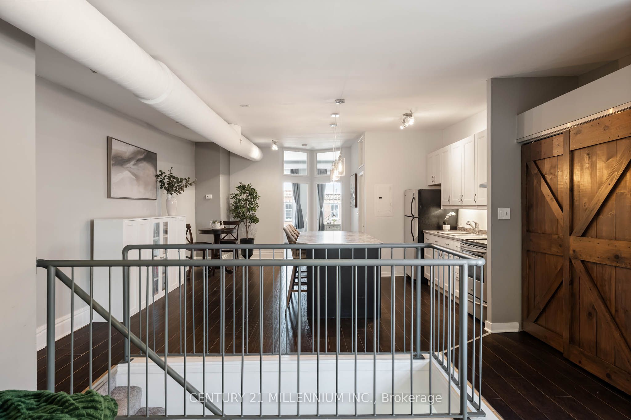 166 Broadway Avenue 5 Property Photo 4