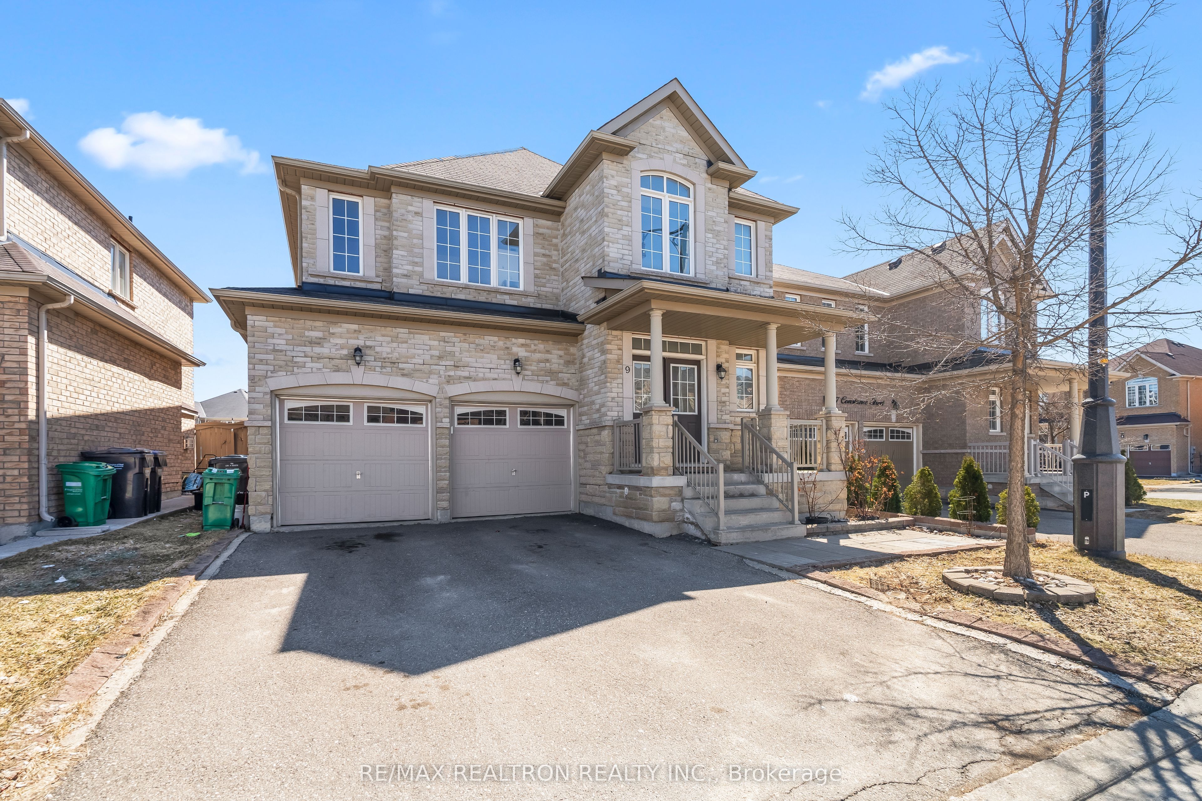 9 Constance Street Property Photo 2