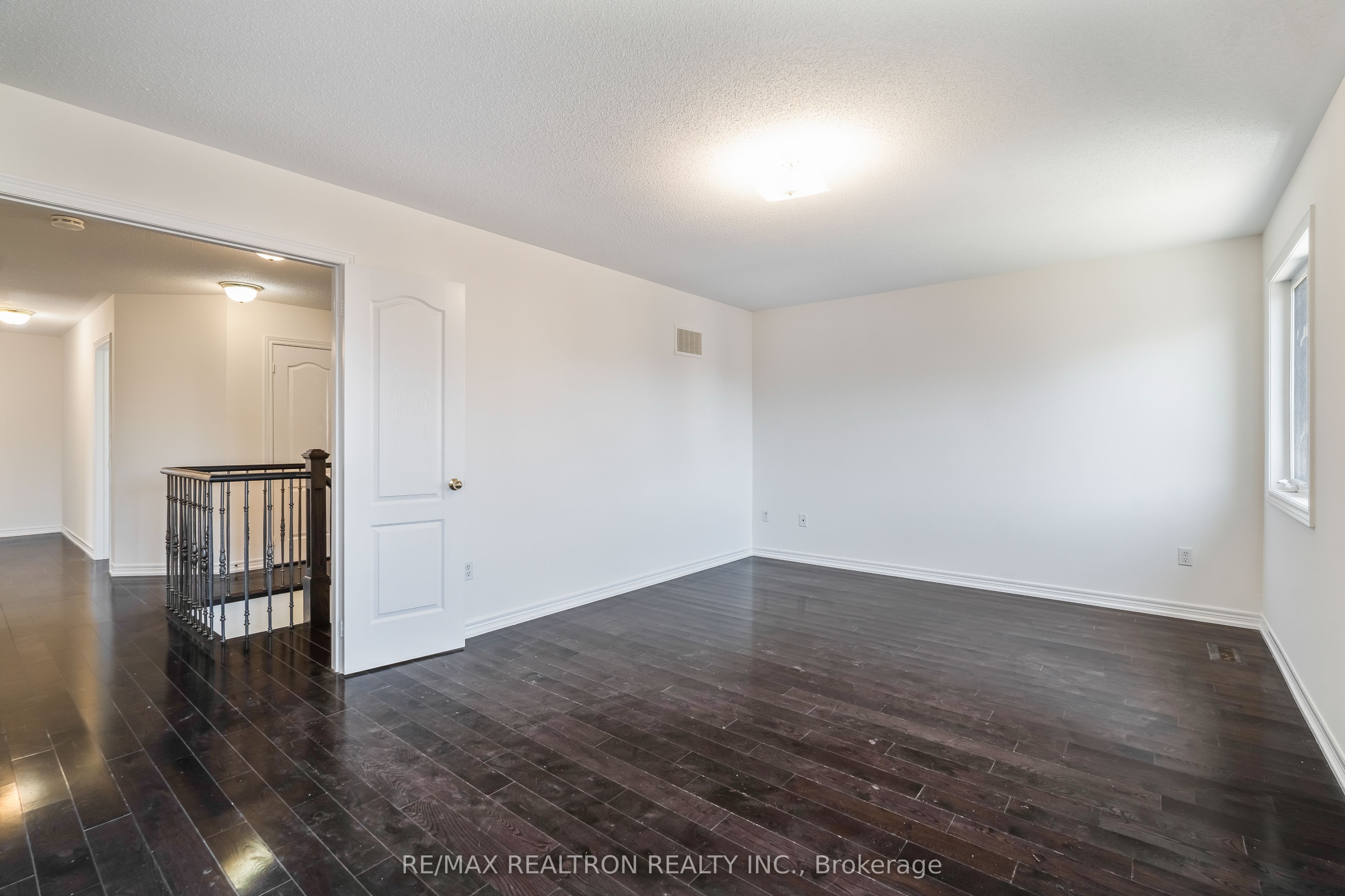 9 Constance Street Property Photo 24