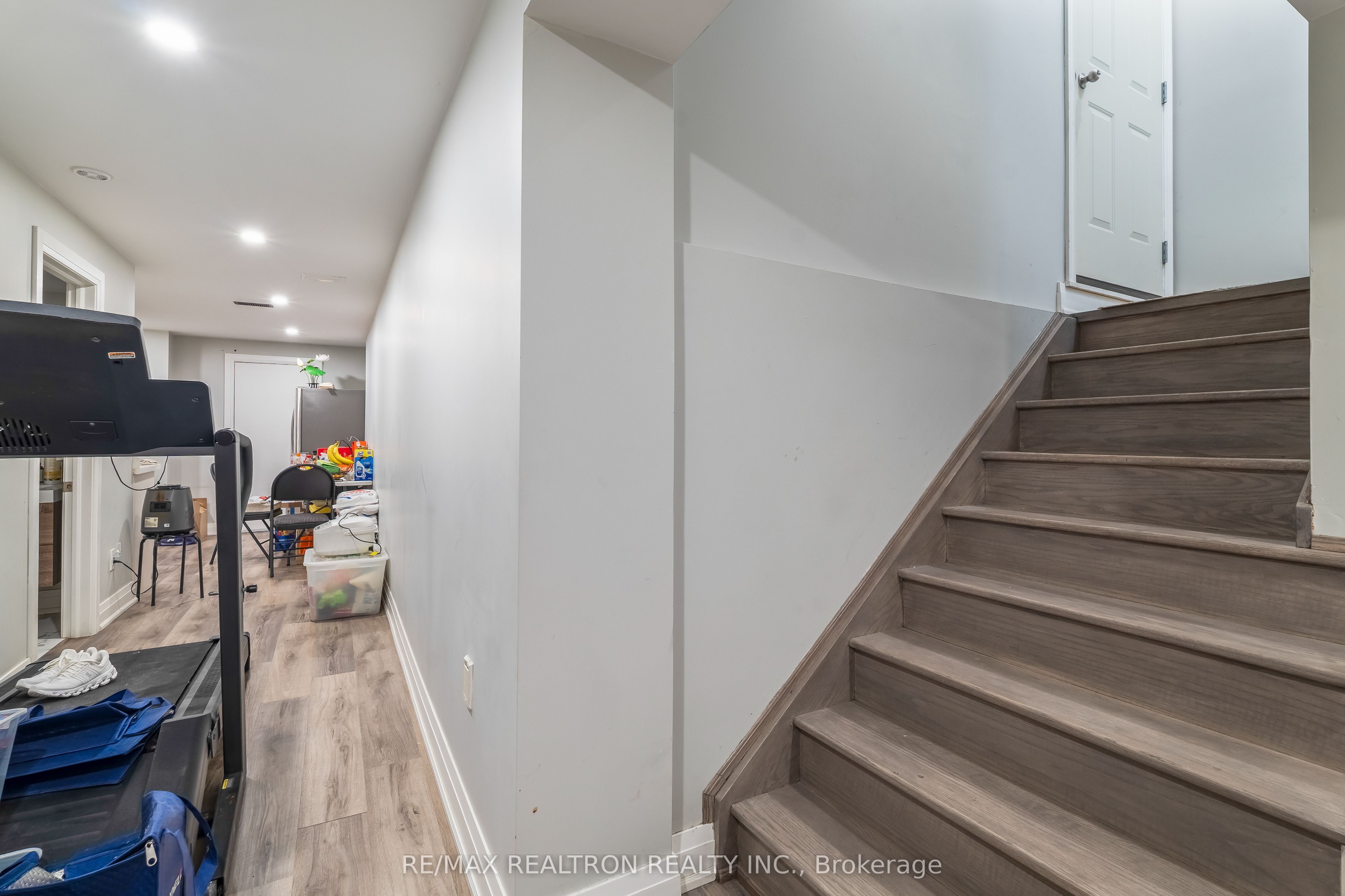 9 Constance Street Property Photo 33