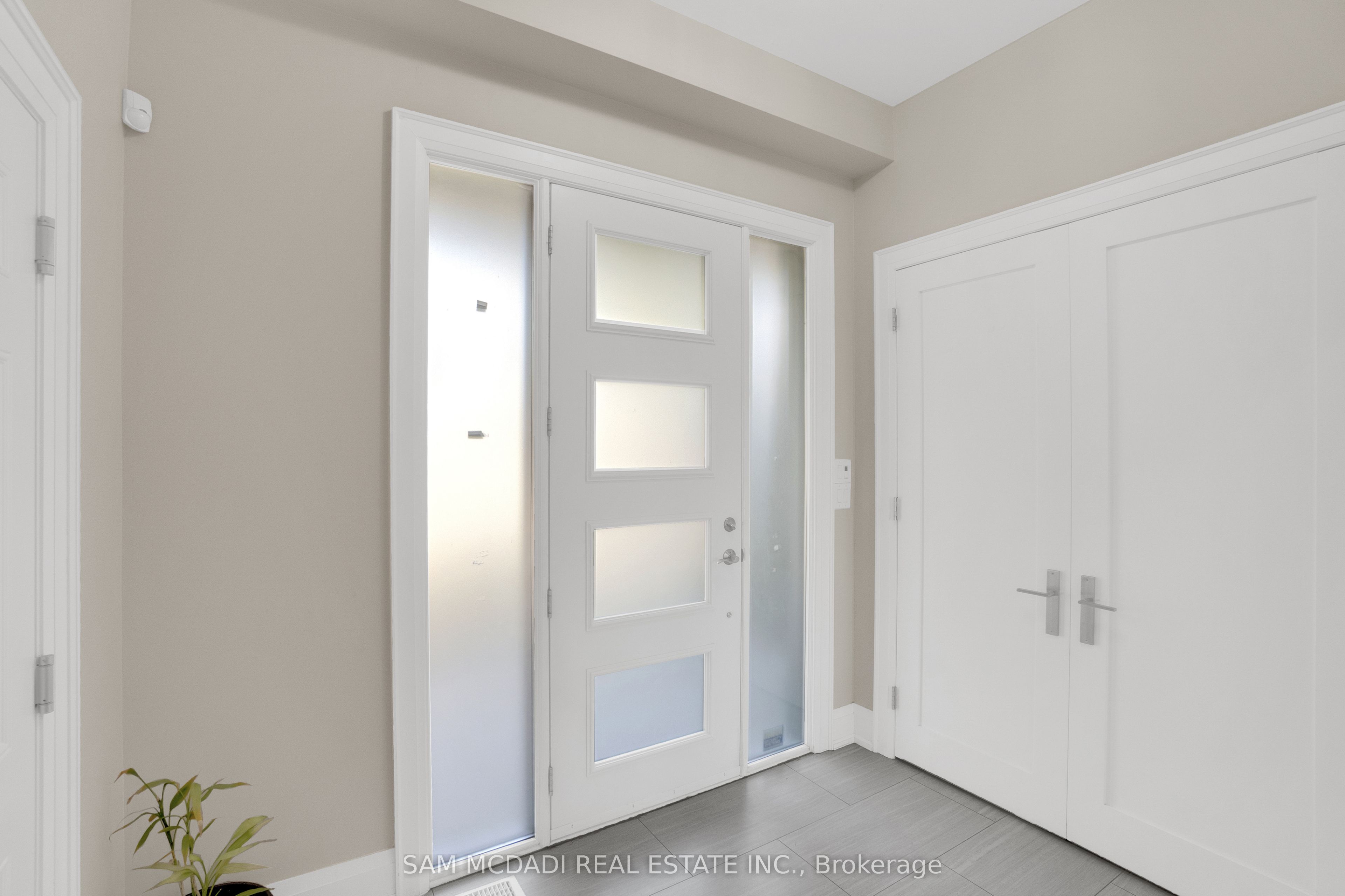 1196 Strathy Avenue Property Photo 3