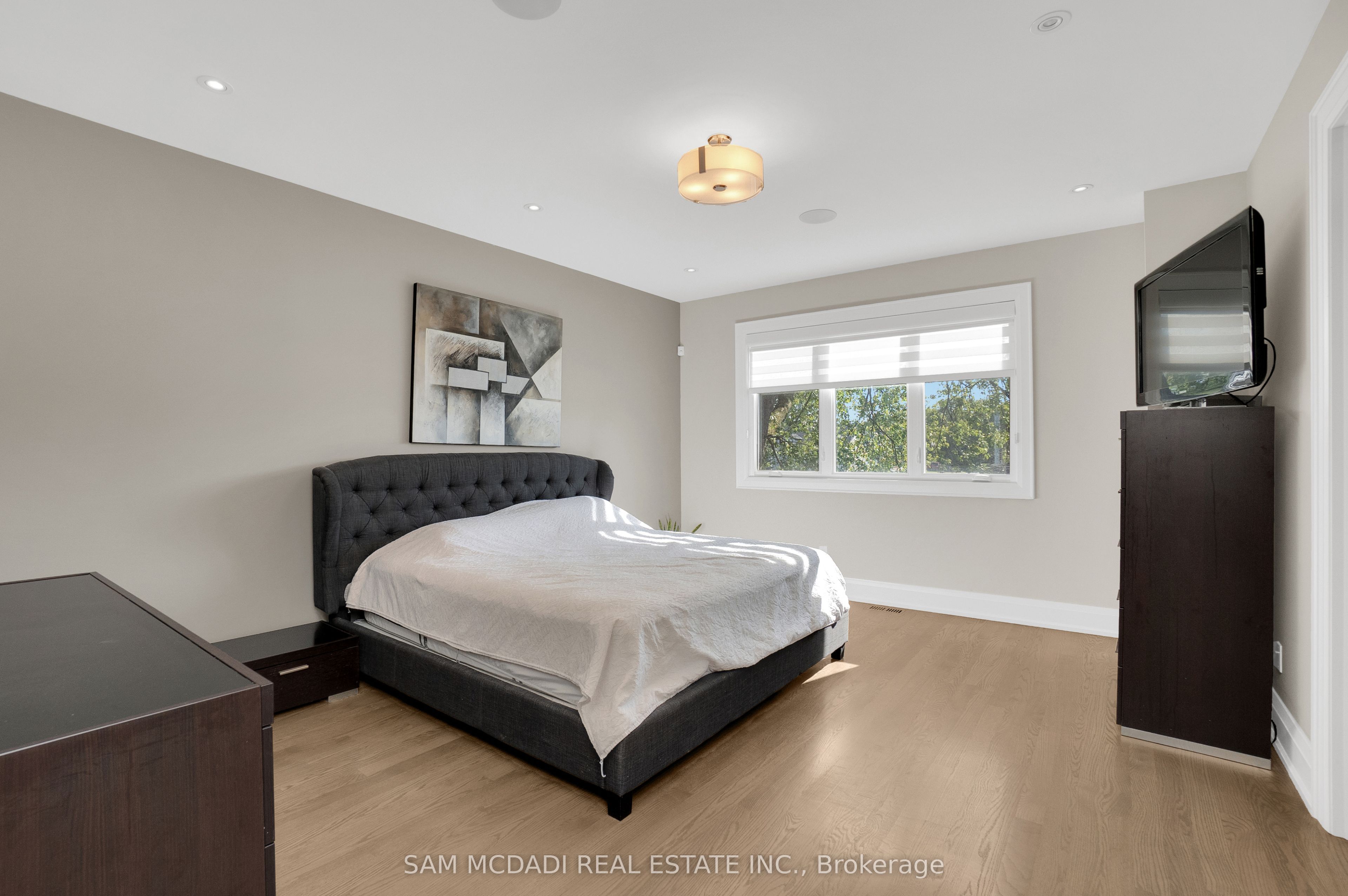 1196 Strathy Avenue Property Photo 18
