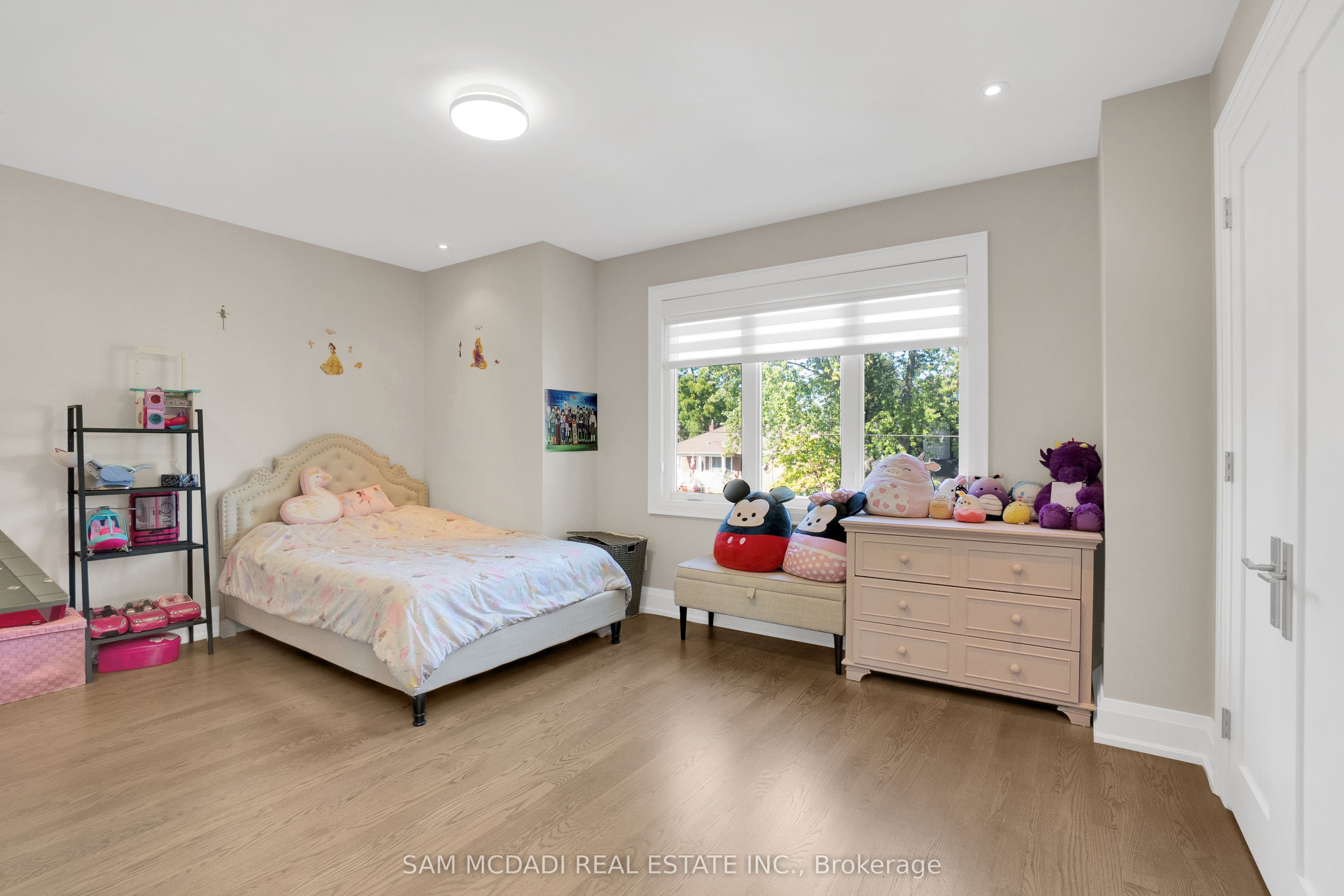 1196 Strathy Avenue Property Photo 28
