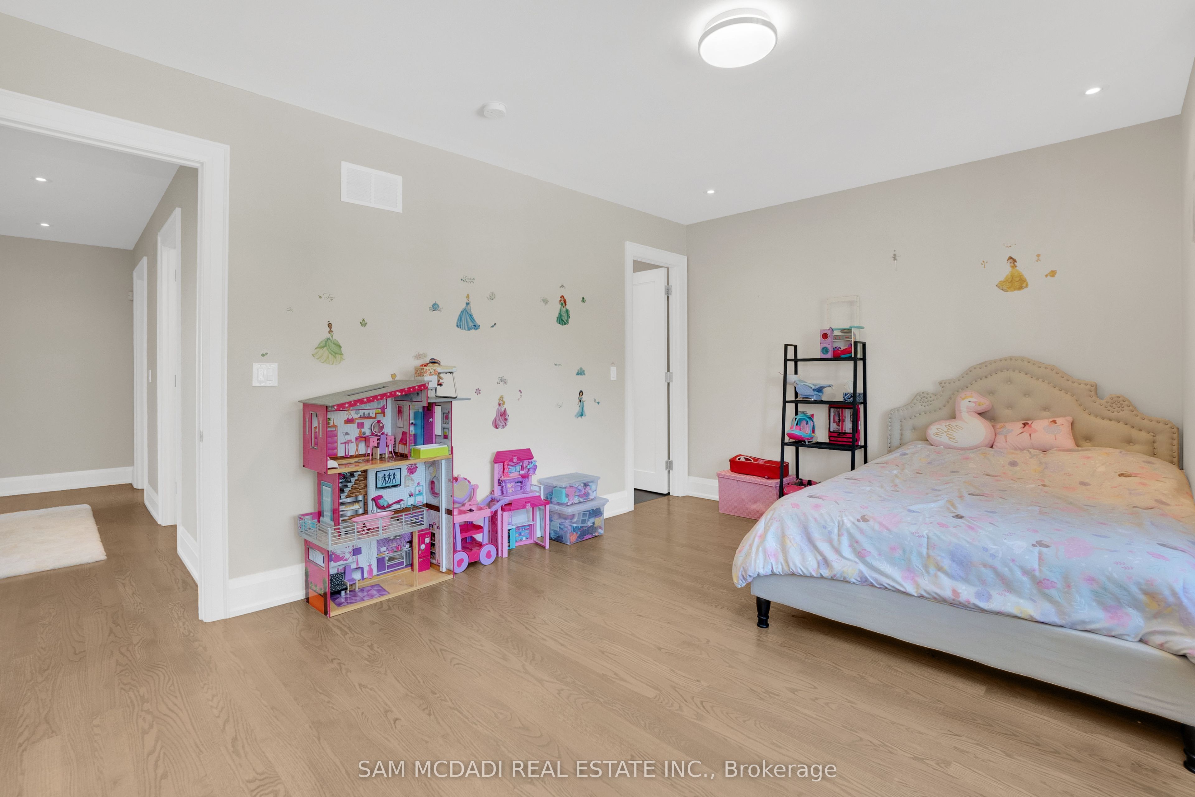 1196 Strathy Avenue Property Photo 29