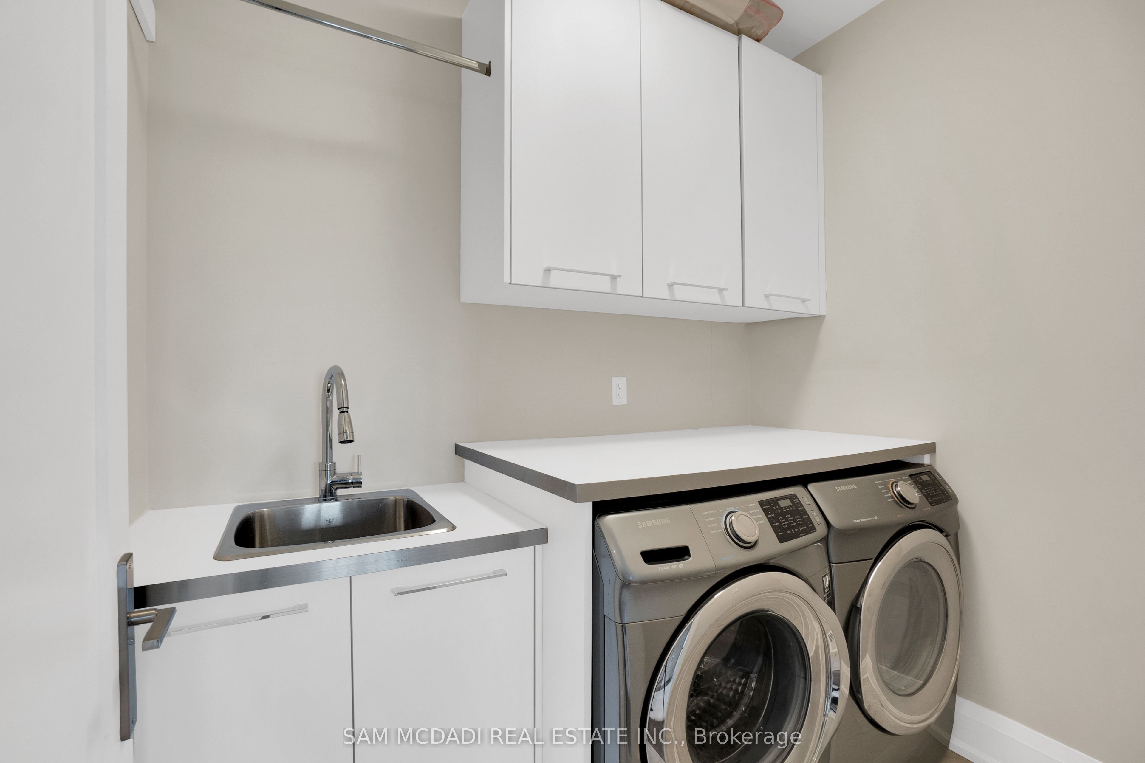 1196 Strathy Avenue Property Photo 31