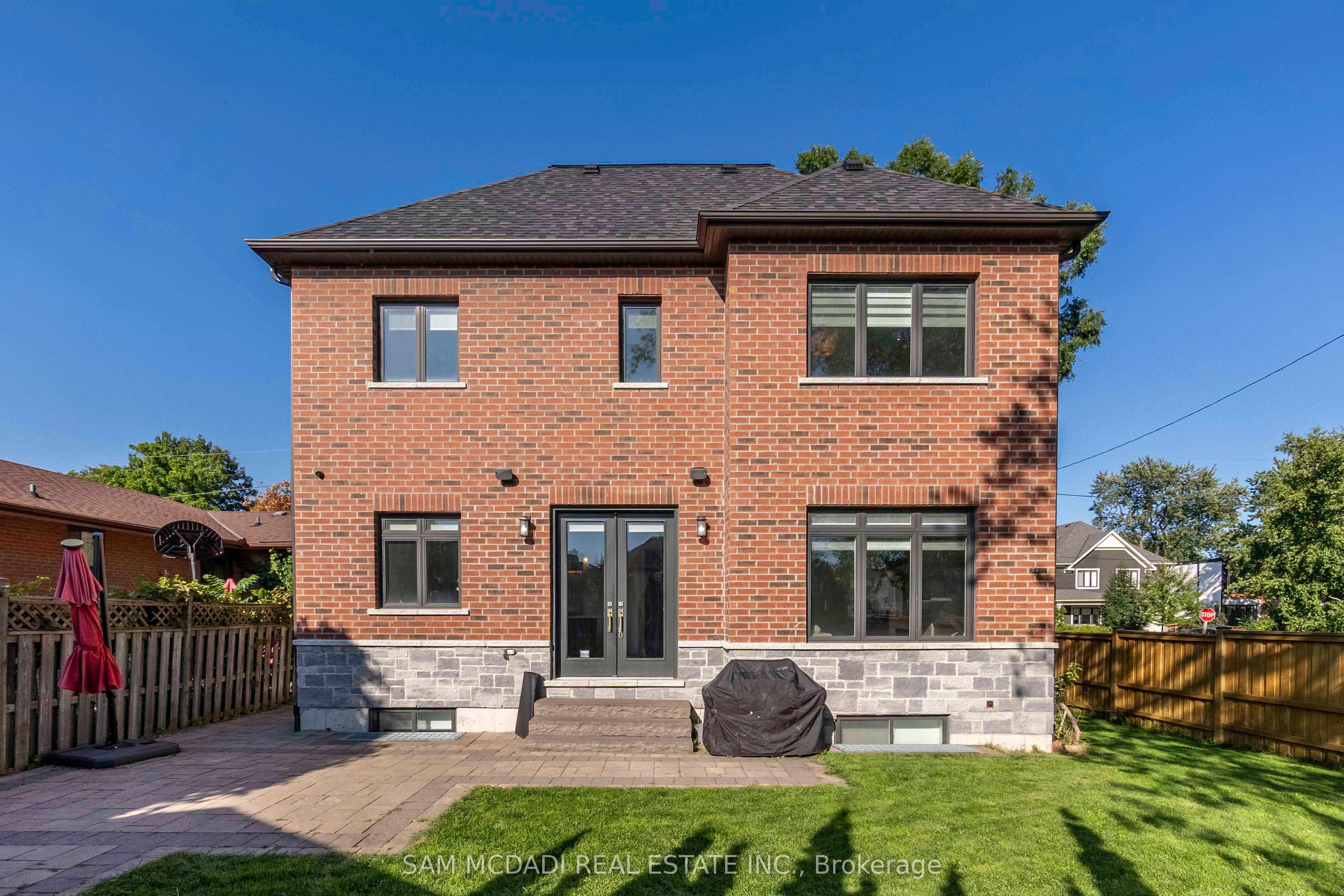 1196 Strathy Avenue Property Photo 38