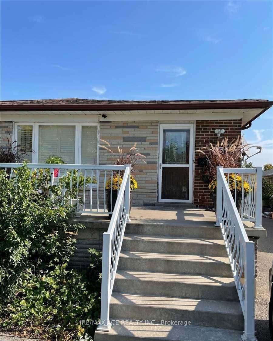 65 Dellbrook Crescent Bsmt Property Photo 1