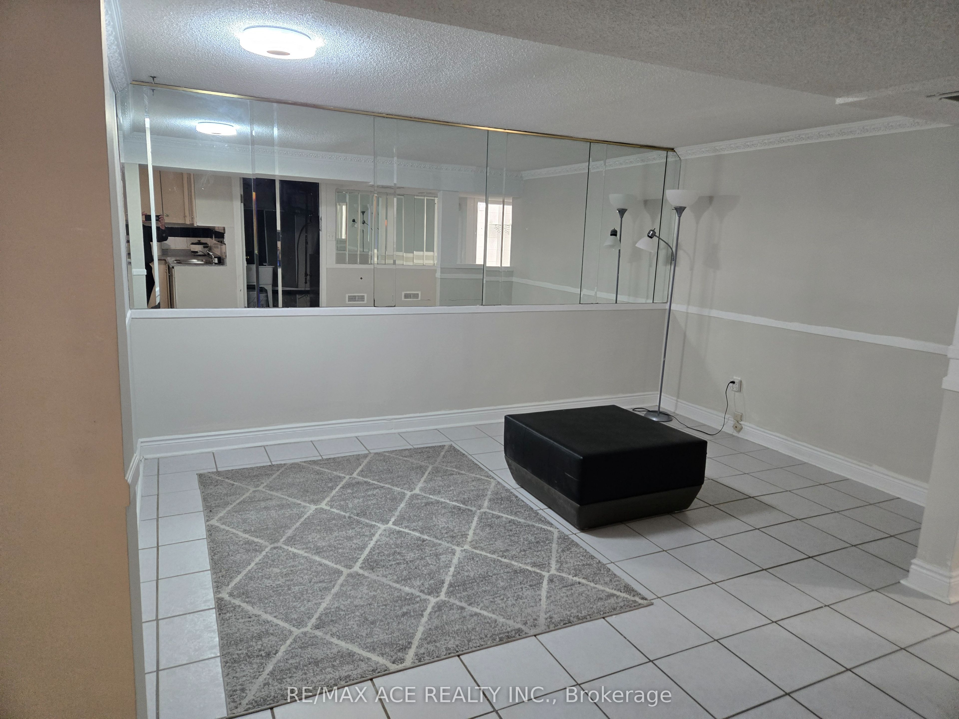 65 Dellbrook Crescent Bsmt Property Photo 4
