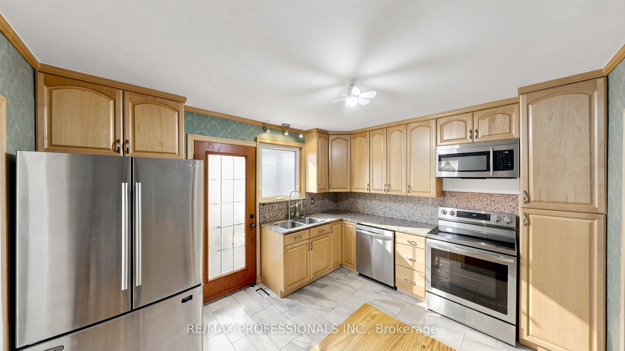 32 Sellmar Road Property Photo 9