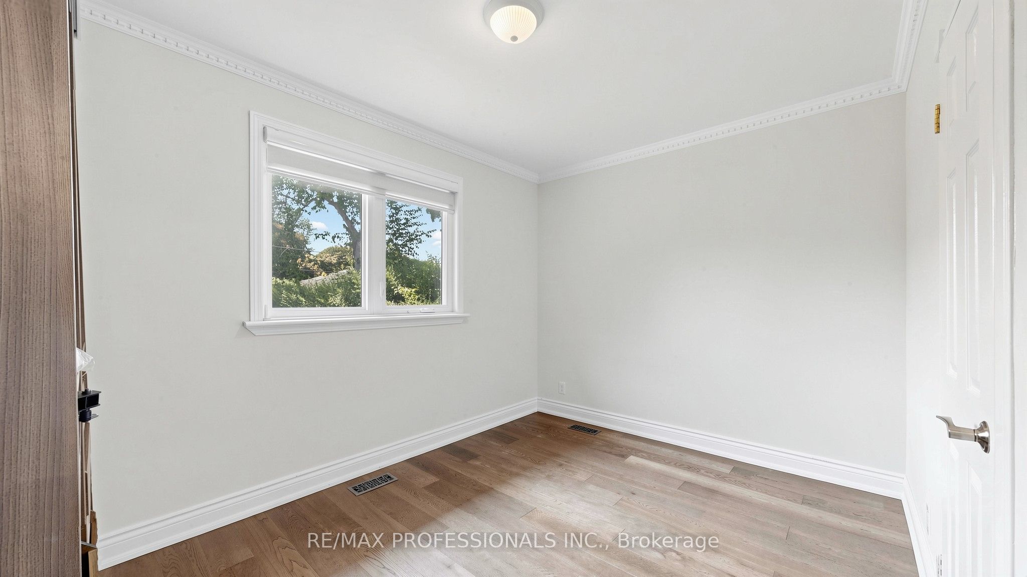 32 Sellmar Road Property Photo 11
