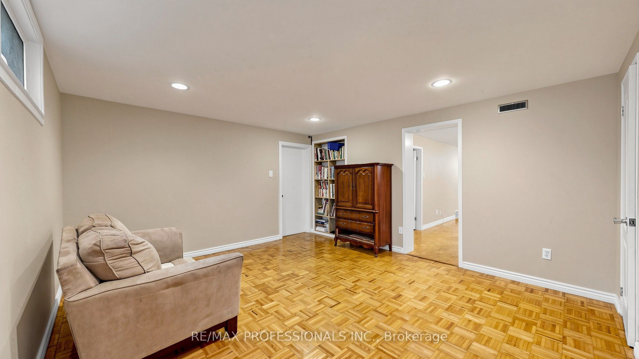 32 Sellmar Road Property Photo 28